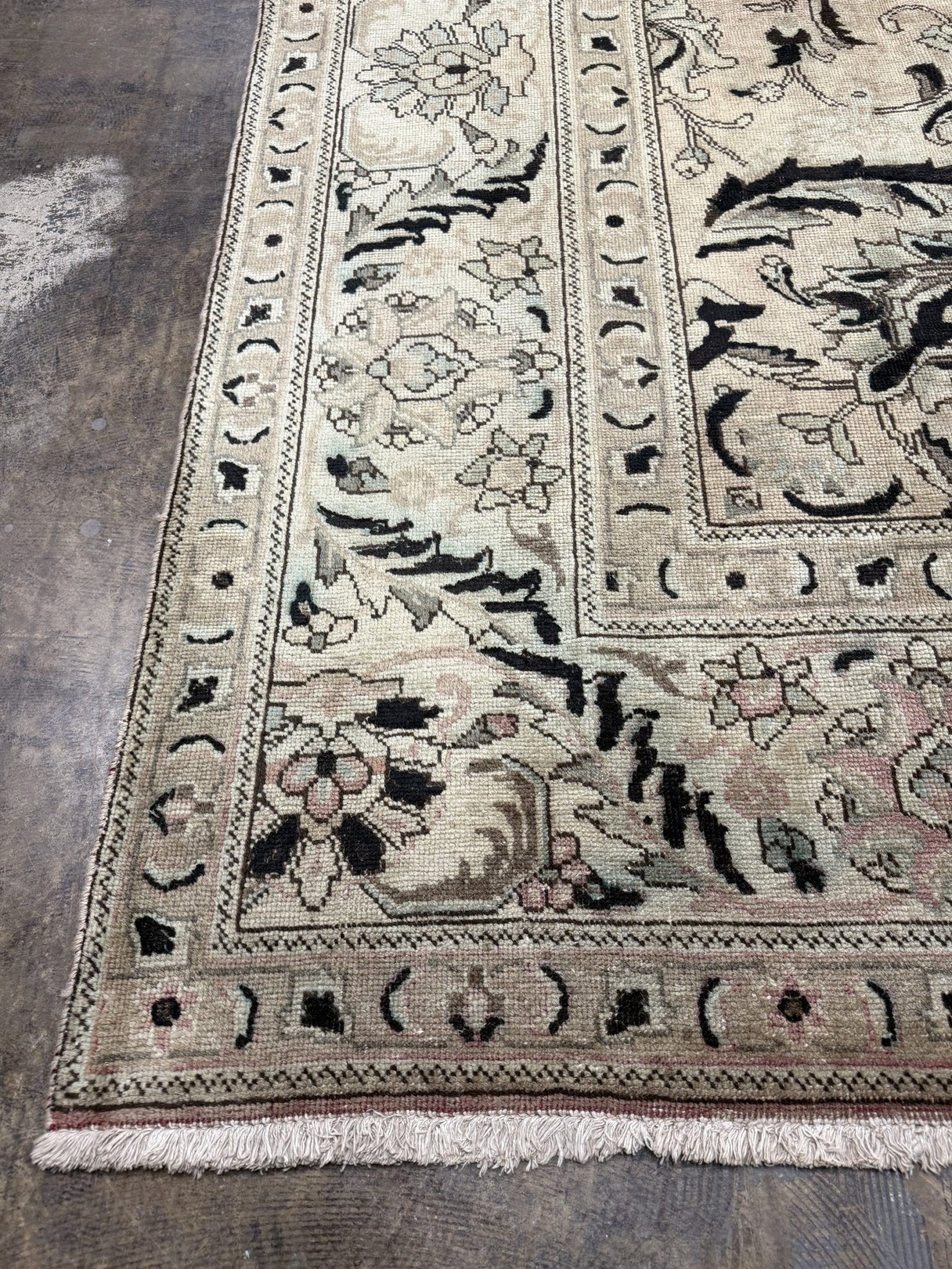 Persian Tabriz Rug | 9' 9" x 12' 11" - Rug the Rock - availableFloralHand-knotted