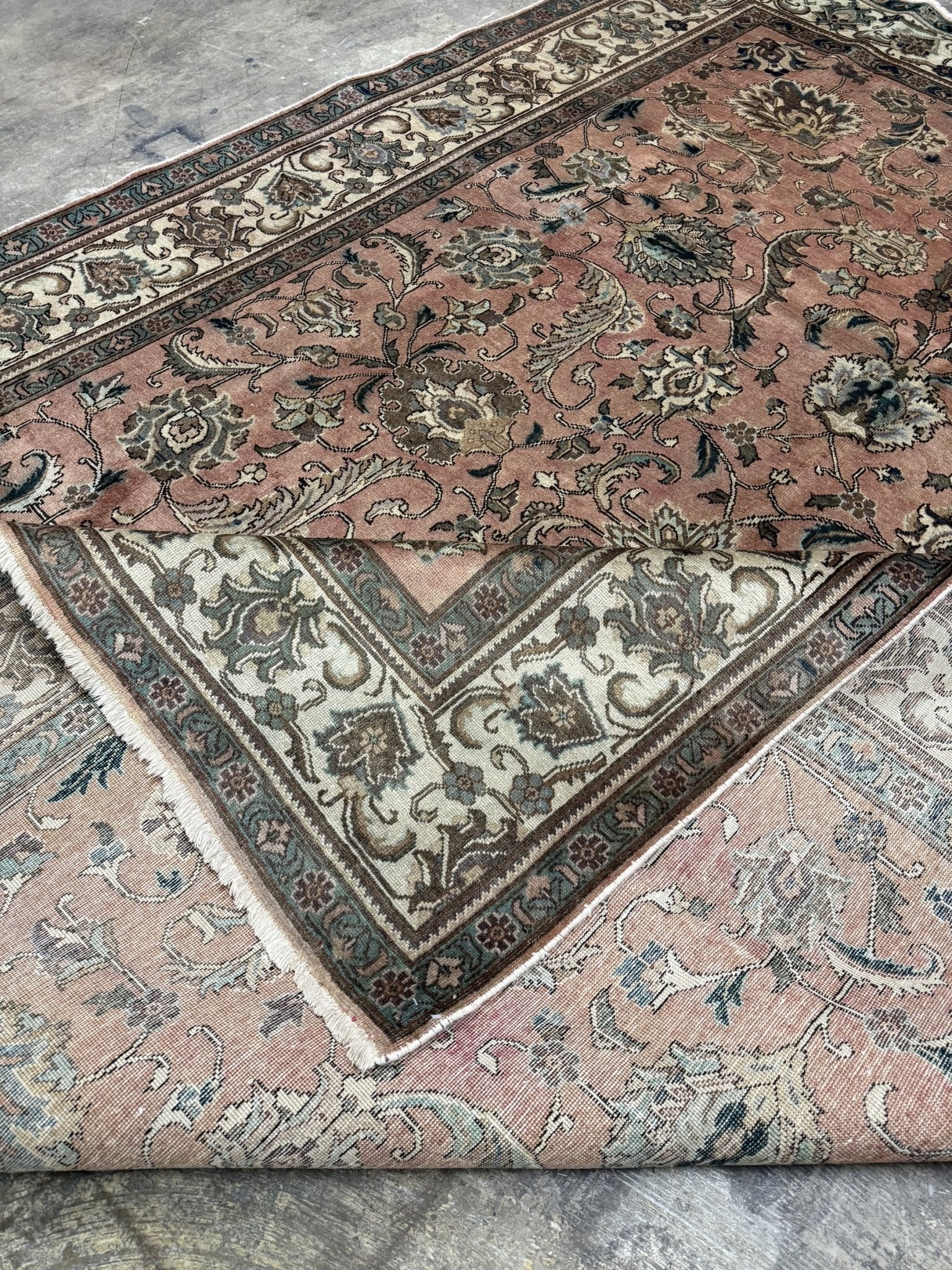 Persian Tabriz Rug | 9' 9" x 12' 9" - Rug the Rock - availableFloralHand-knotted