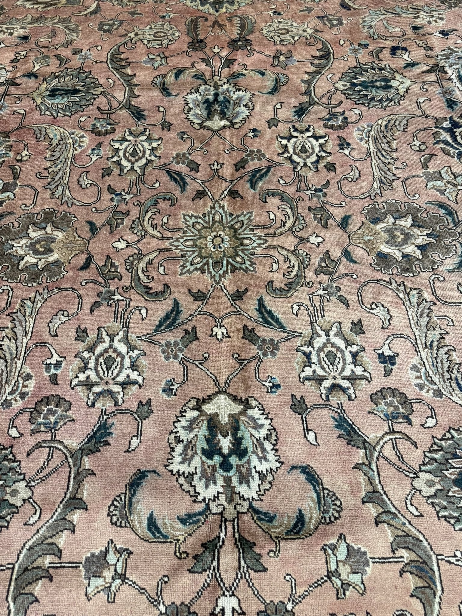 Persian Tabriz Rug | 9' 9" x 12' 9" - Rug the Rock - availableFloralHand-knotted
