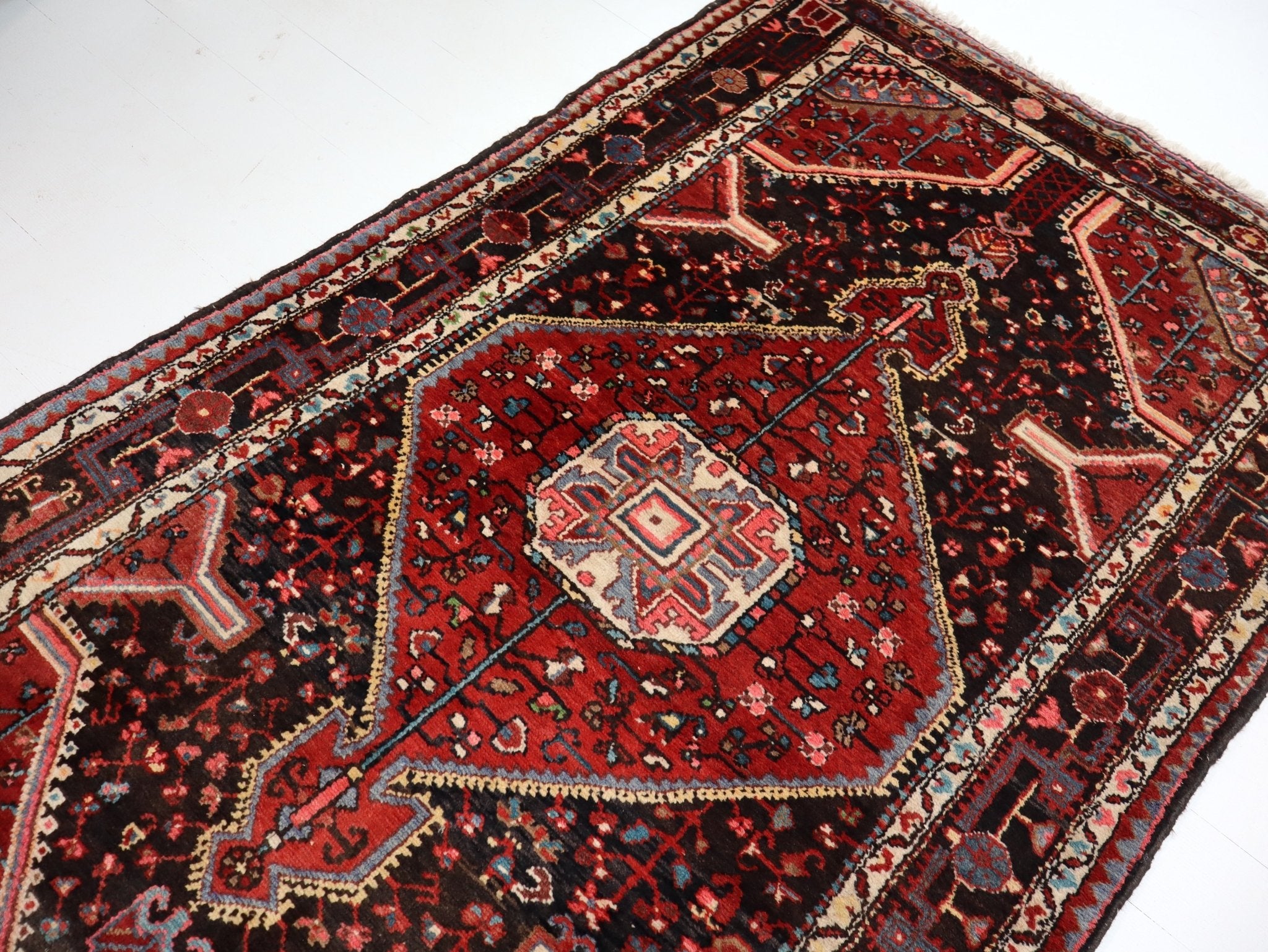 Persian Tuyserkan Rug | 4' 8" x 8' 6" - Rug the Rock - 5 x 86 x 97 x 10