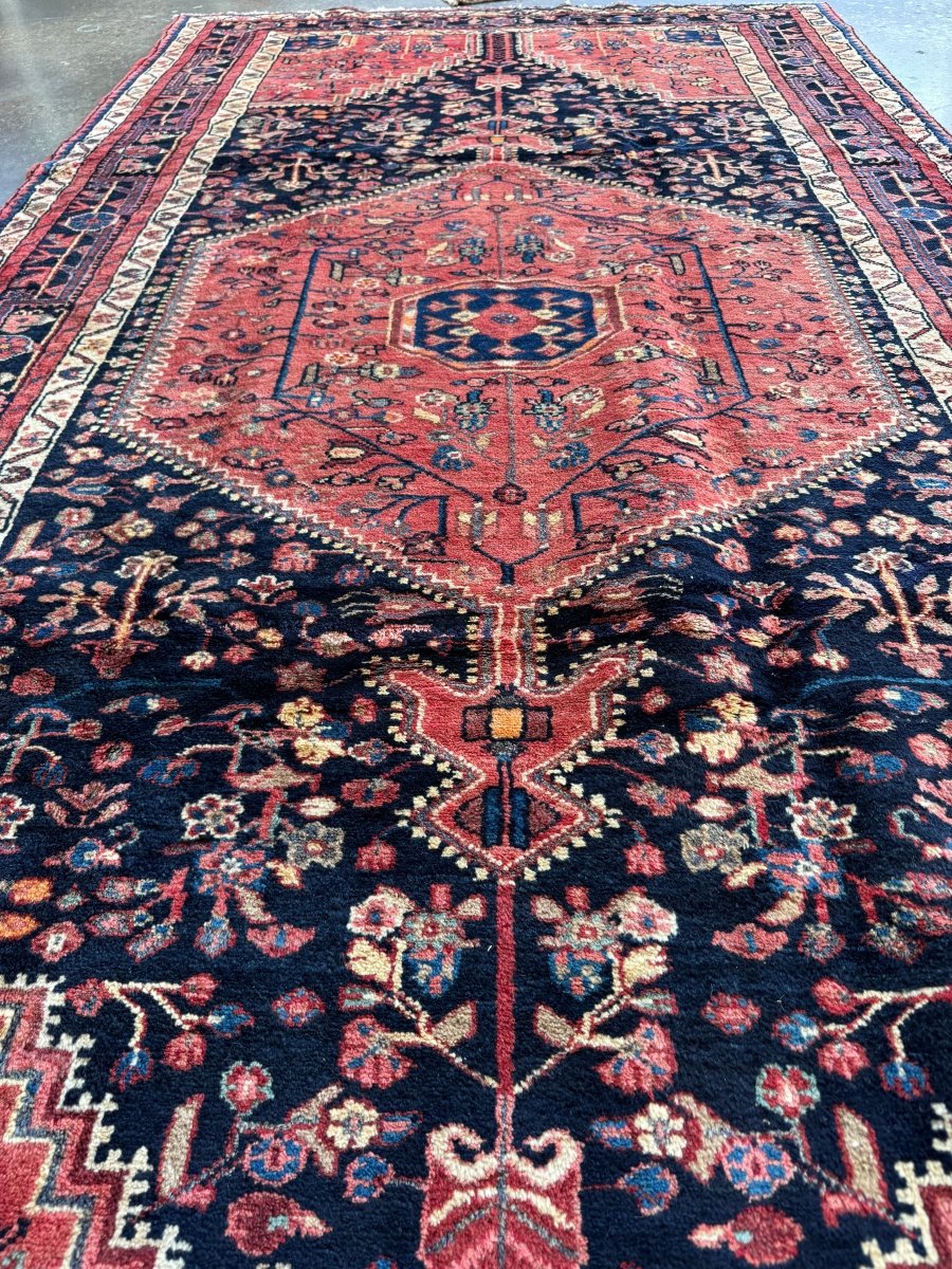 Persian Tuyserkan Rug | 5' 6" x 11' 2" - Rug the Rock