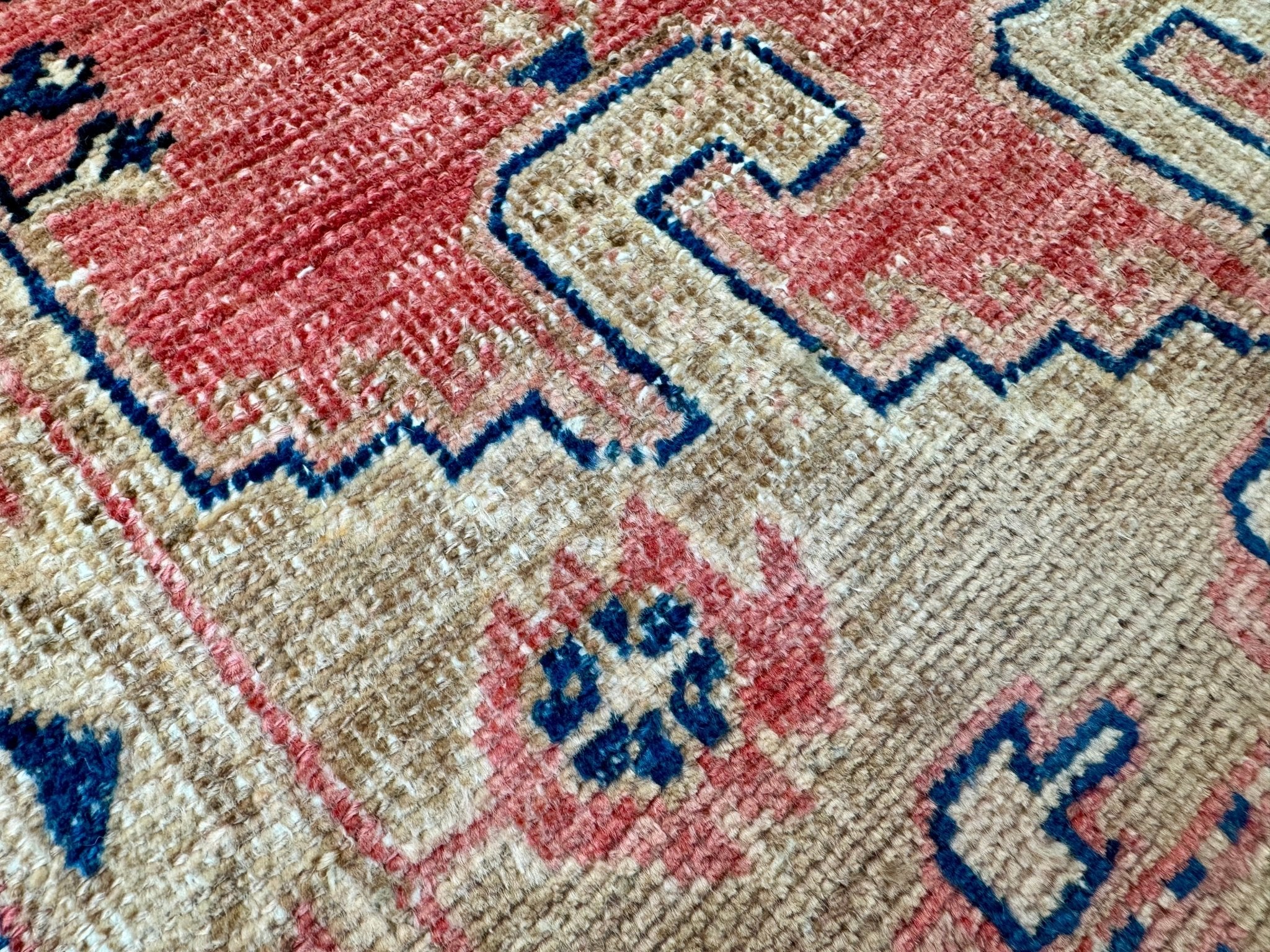 Persian Viss Rug | 4’ x 5' - Rug the Rock - 