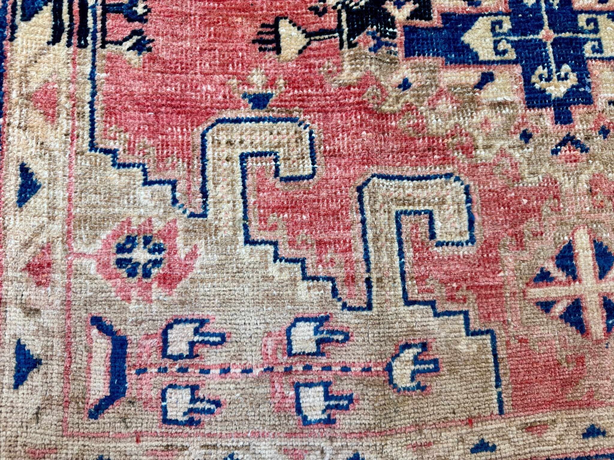 Persian Viss Rug | 4’ x 5' - Rug the Rock - 