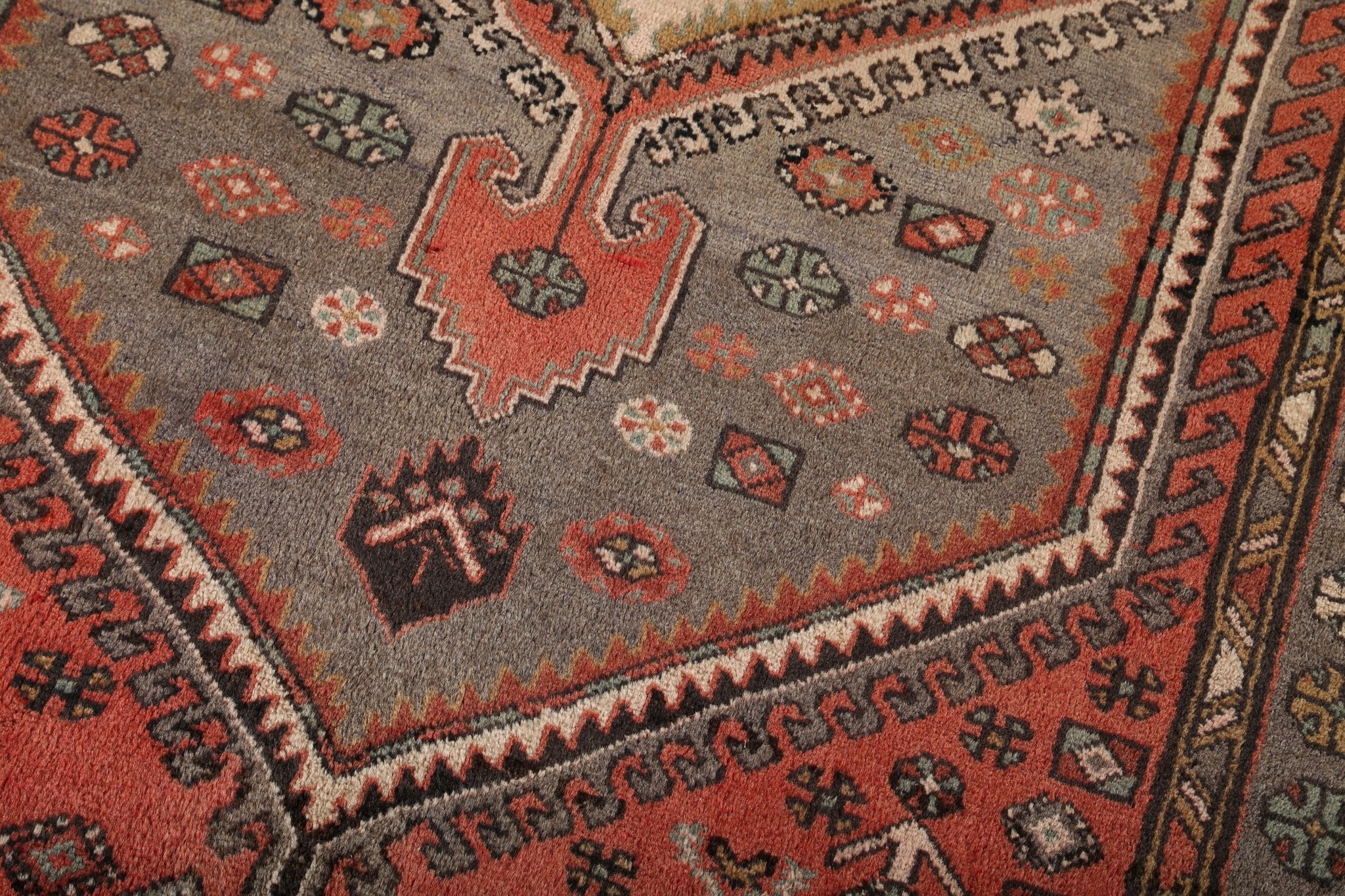 Persian Zanjan Rug | 4' 3" x 7' 10" - Rug the Rock - 