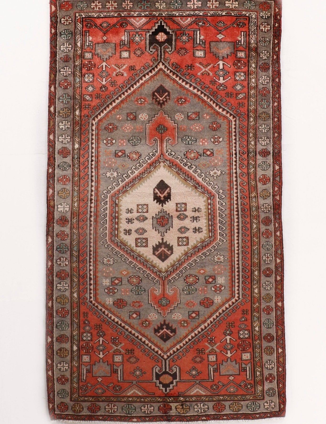Persian Zanjan Rug | 4' 3" x 7' 10" - Rug the Rock - 