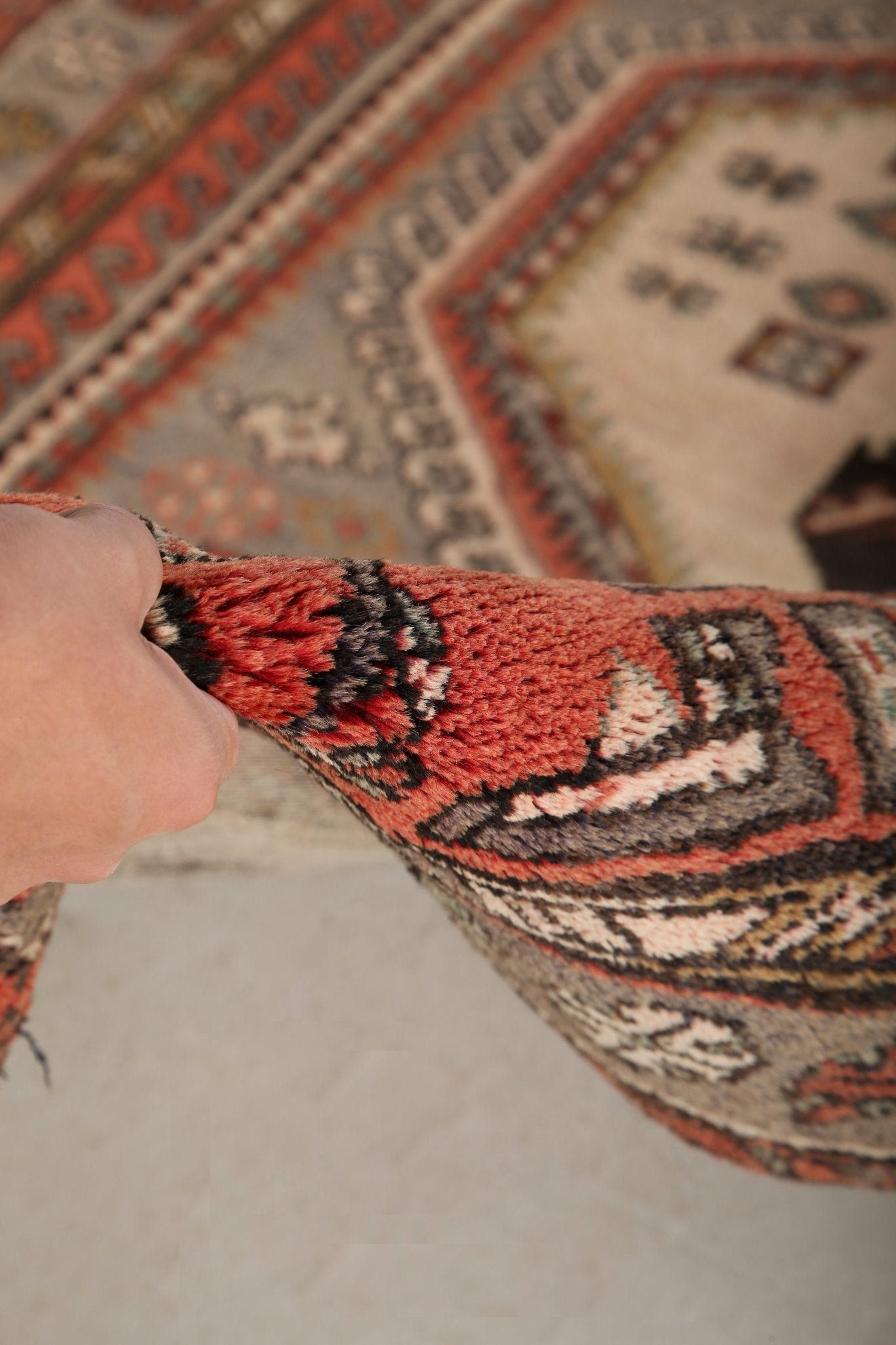 Persian Zanjan Rug | 4' 3" x 7' 10" - Rug the Rock - 