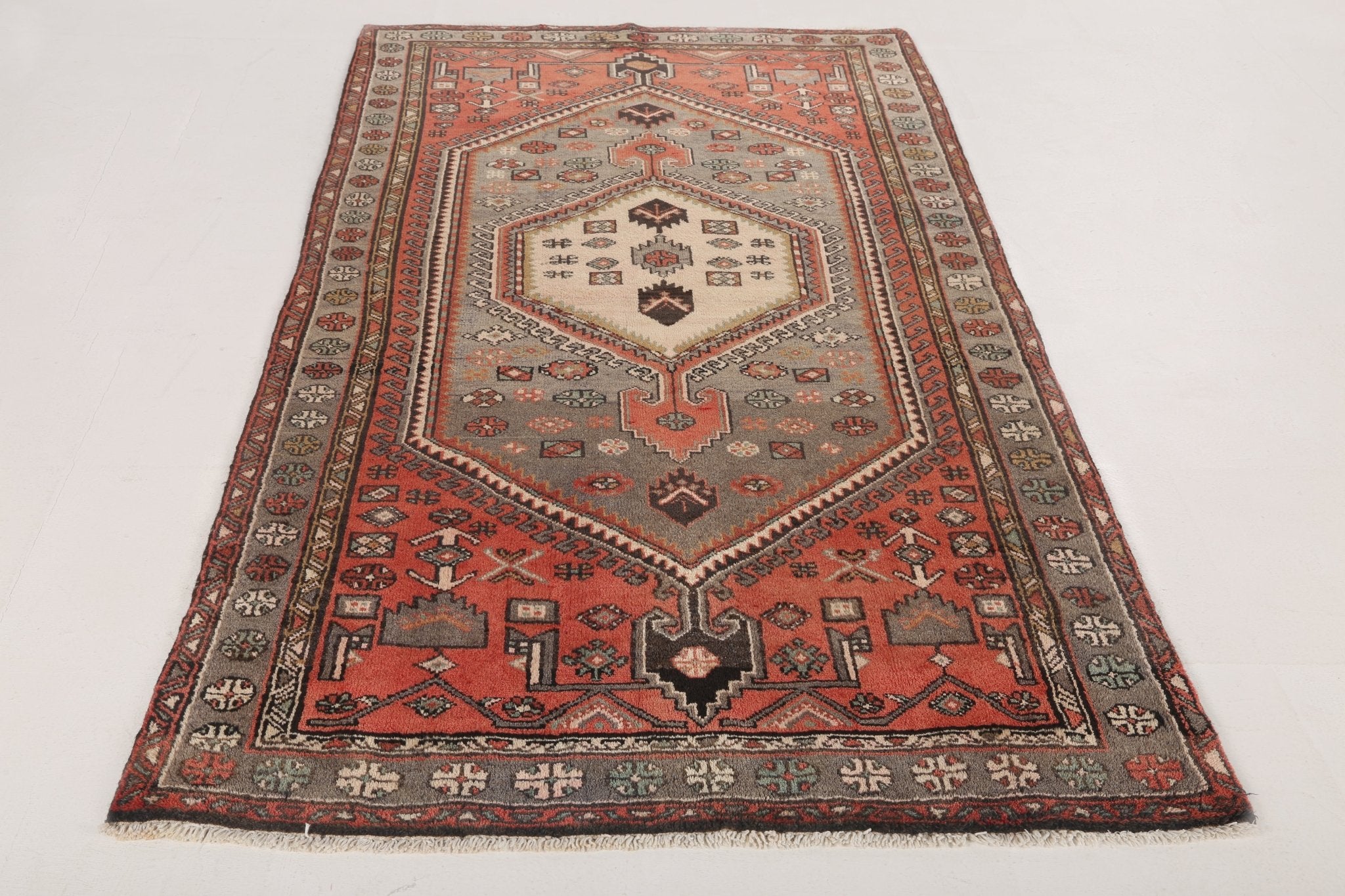 Persian Zanjan Rug | 4' 3" x 7' 10" - Rug the Rock - 