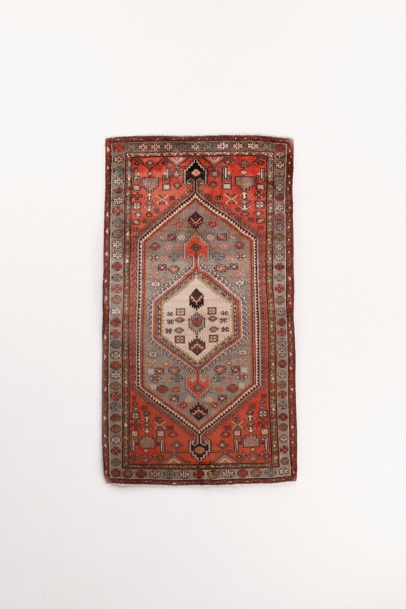 Persian Zanjan Rug | 4' 3" x 7' 10" - Rug the Rock - 