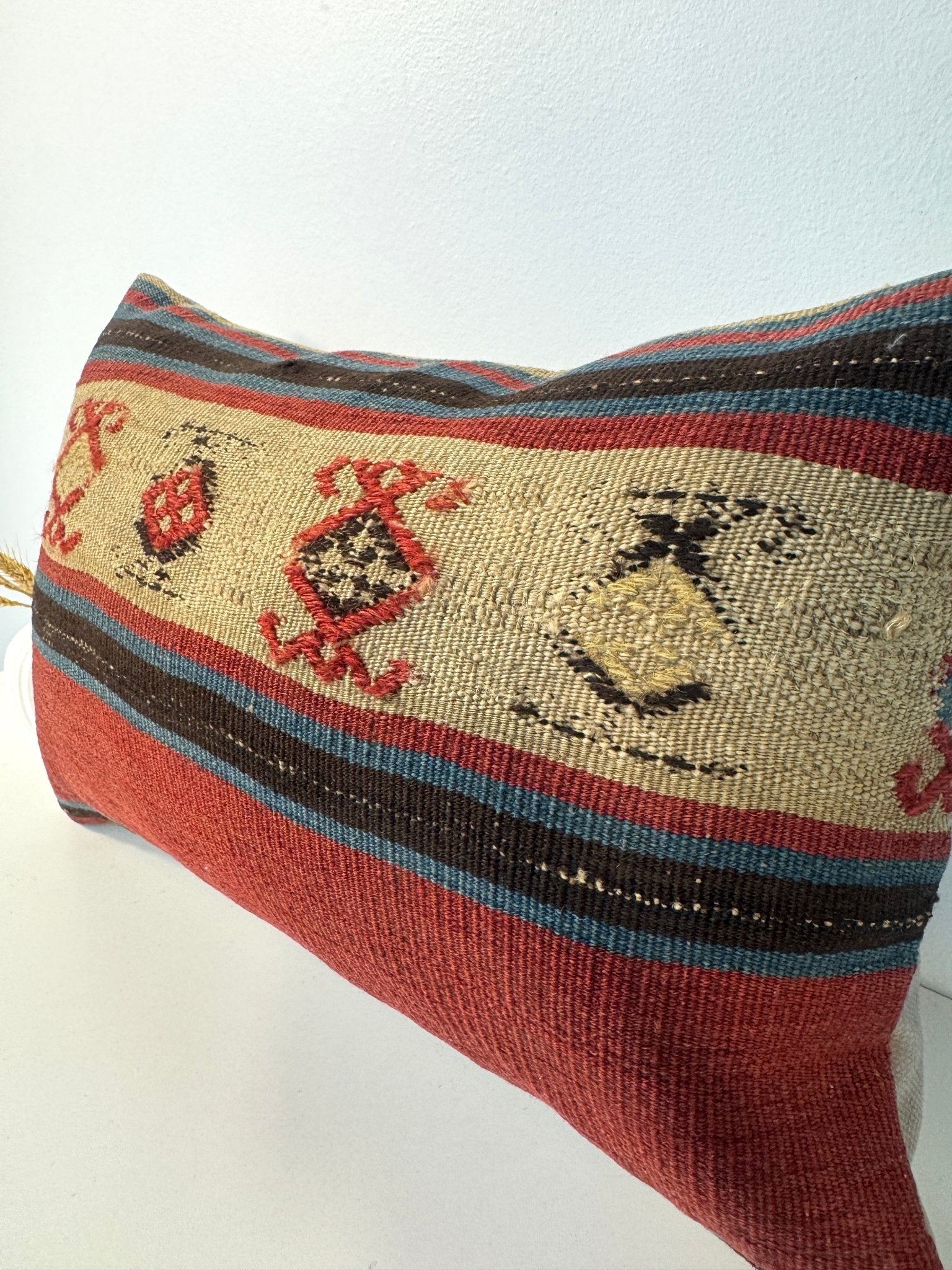 Pillow No. 013 | 12" x 18" Rug the Rock