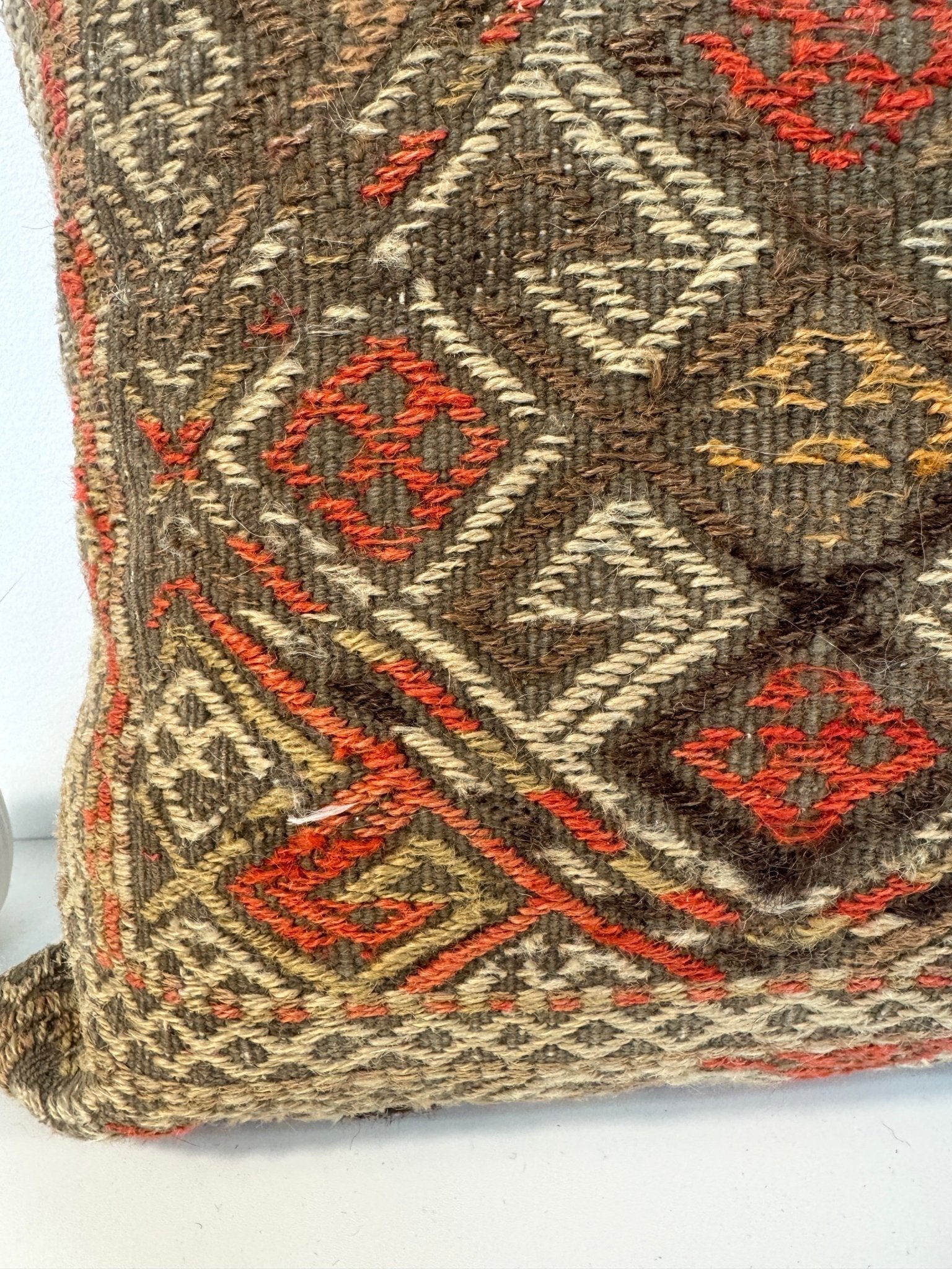Pillow No. 014 | 18" x 18" Rug the Rock