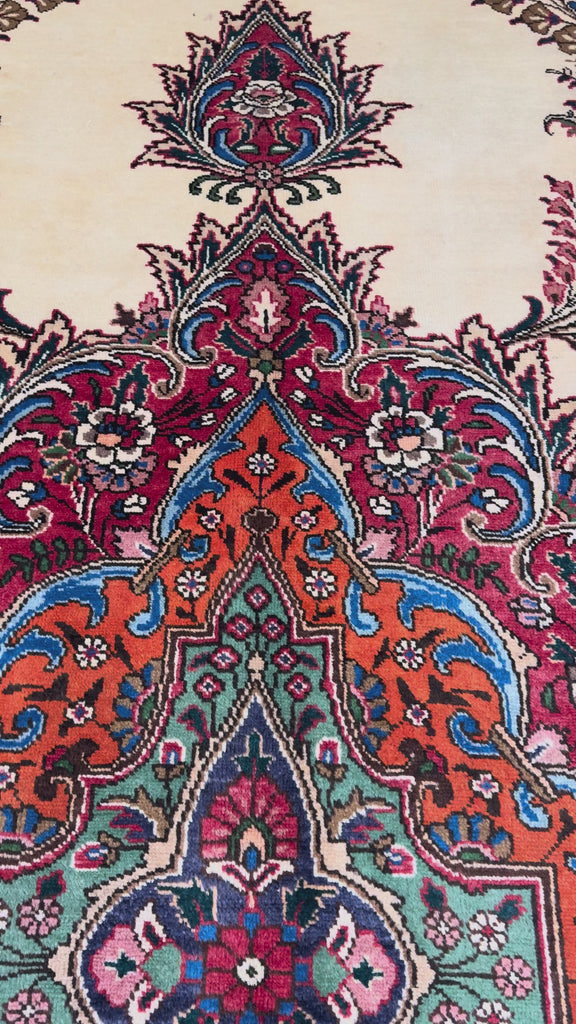 Vintage Tabriz Rug, original product video 1, hand-knotted wool pile. SKU 30228.