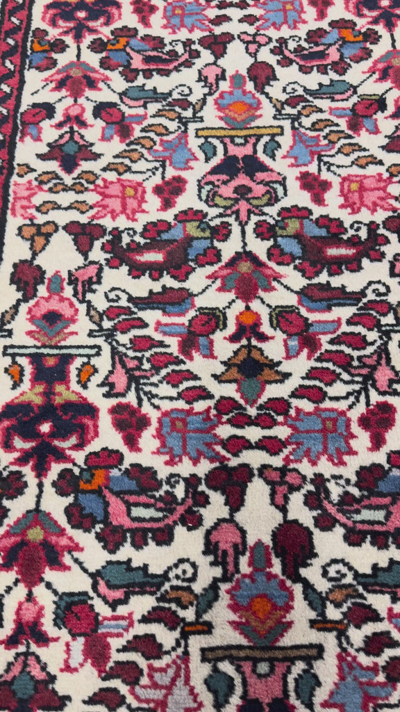 Persian Tafresh Runner, original product video 2, hand-knotted wool pile. SKU RR 32377.