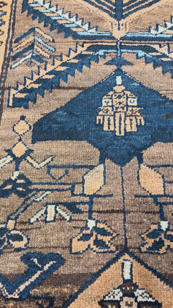 Persian Houpa Zanjan Runner, original product video 2, hand-knotted wool pile. SKU PP 108796.