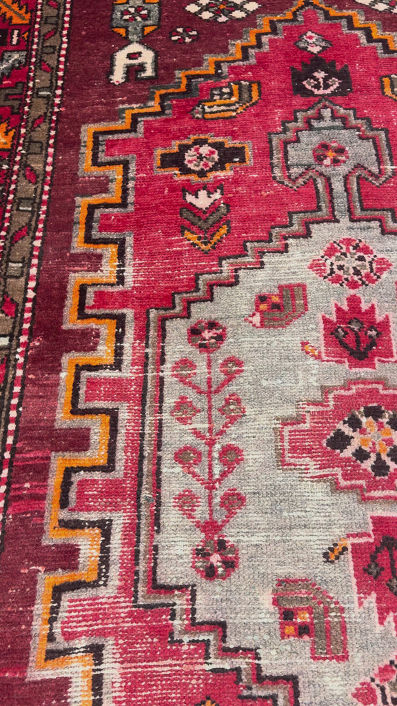 Persian Zanjan Rug, original product video 1. SKU RZ 101.