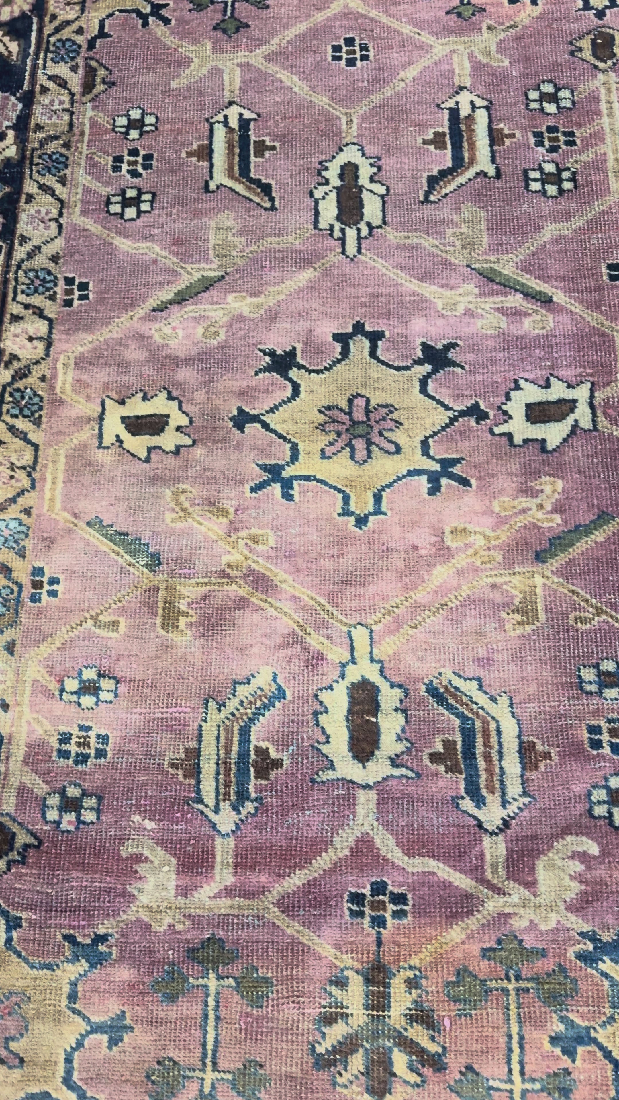 Vintage Sarouk Rug, original product video 1, hand-knotted wool pile. SKU EE 1.0236.