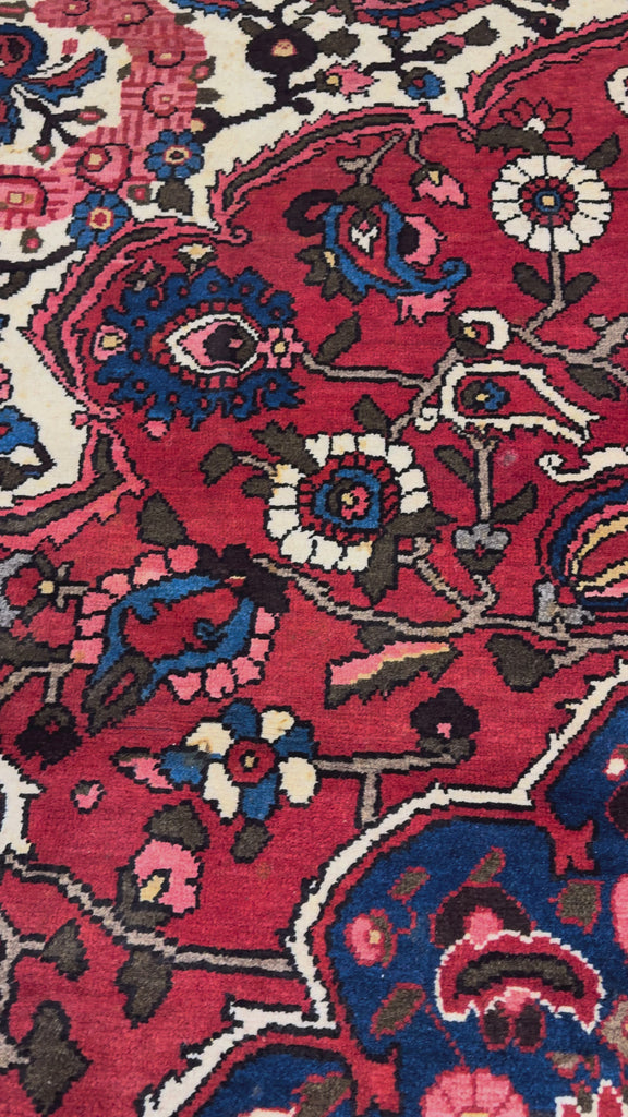 Vintage Chaleshtor Bakhtiari Wool Rug. Original rug video; SKU EE 1.1547; source IMG_7299.