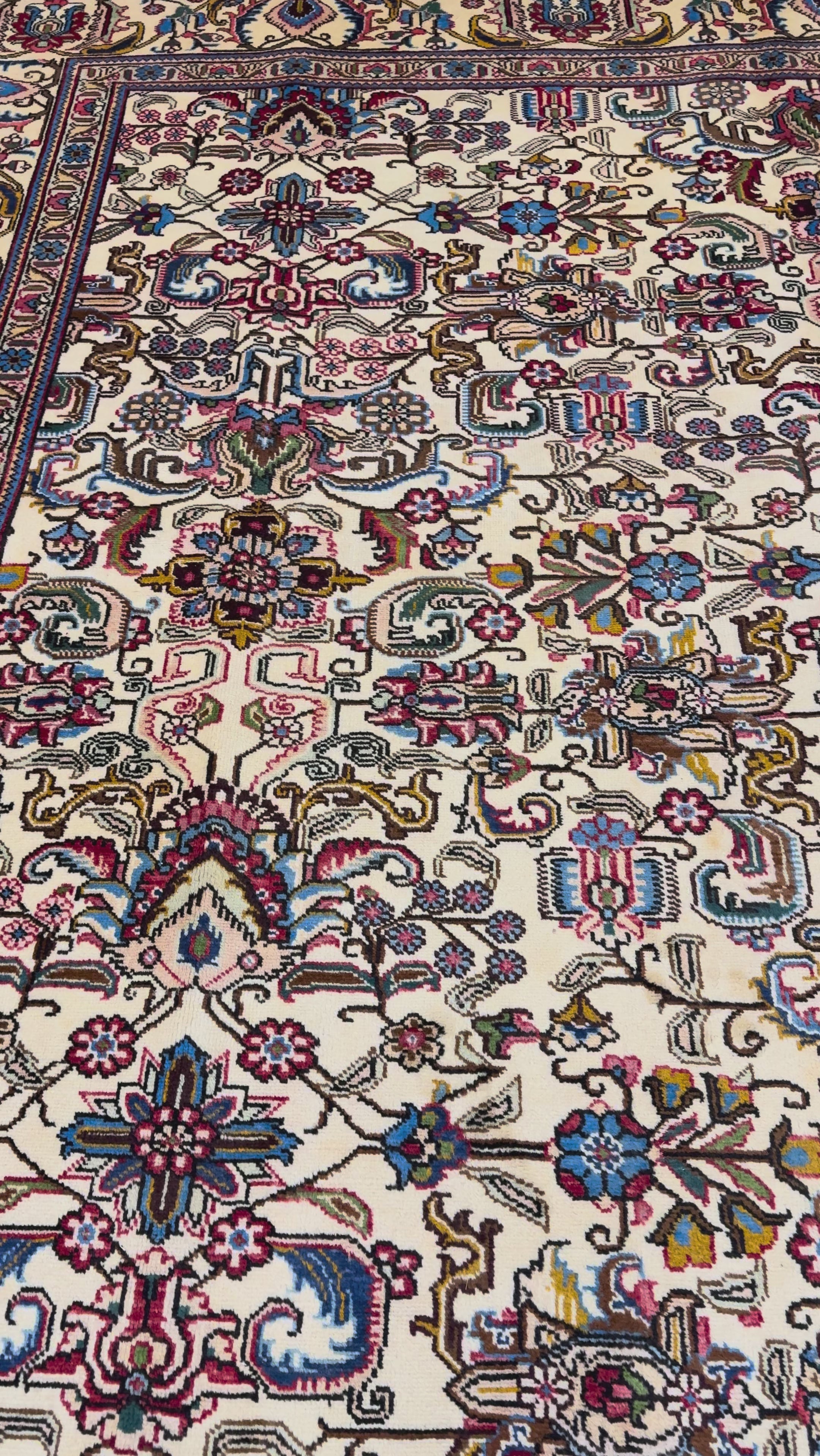 Tabriz hand-knotted rug, original video RR 32600 IMG_6358.MOV