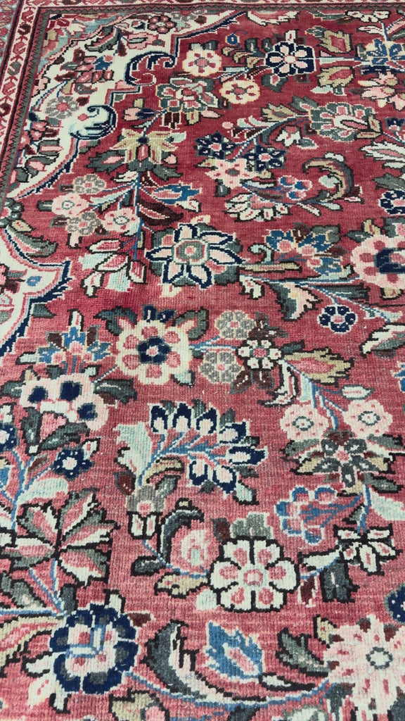 Mahal hand-knotted rug, original video PP 102036 .mov
