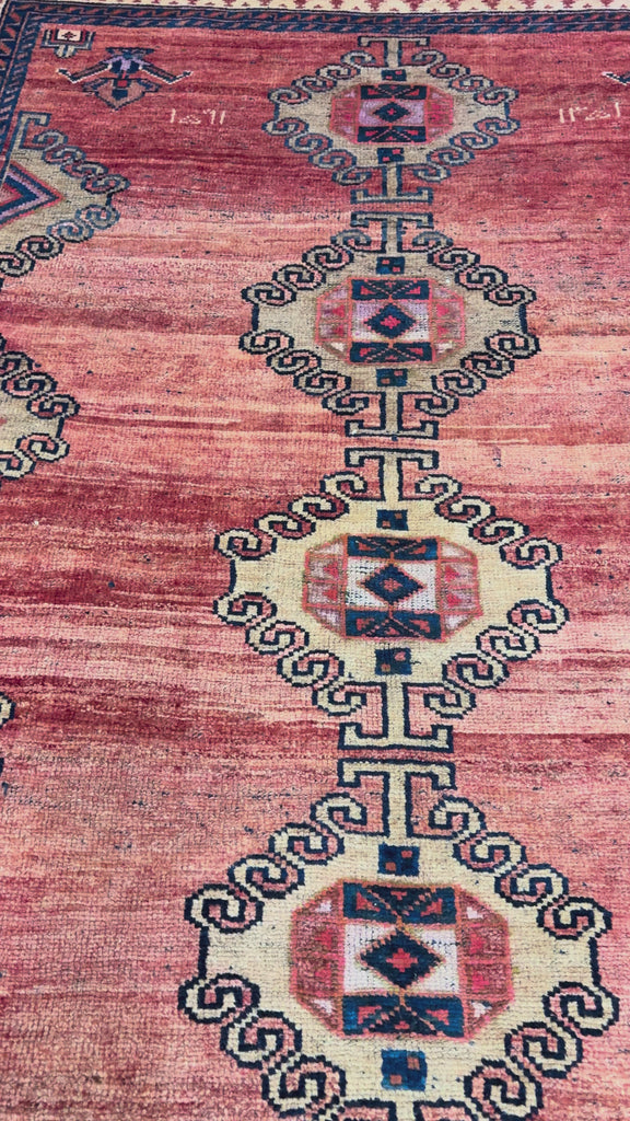 Persian Luri Runner, original product video 2. SKU RR 32252.