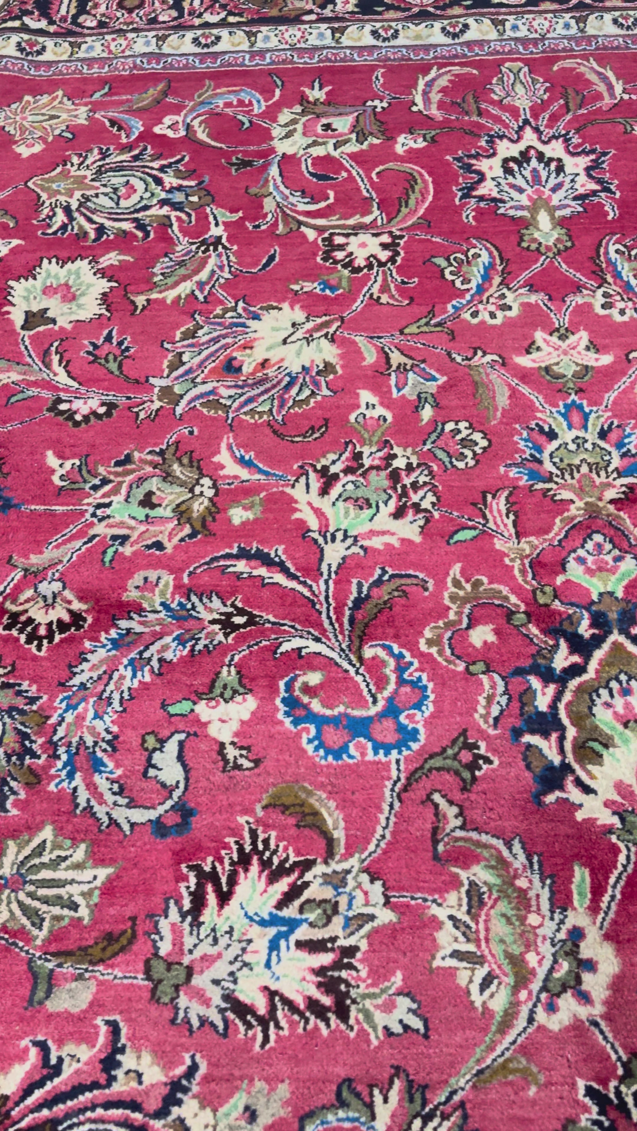 Mashad hand-knotted rug, original video RR 30421 .mov