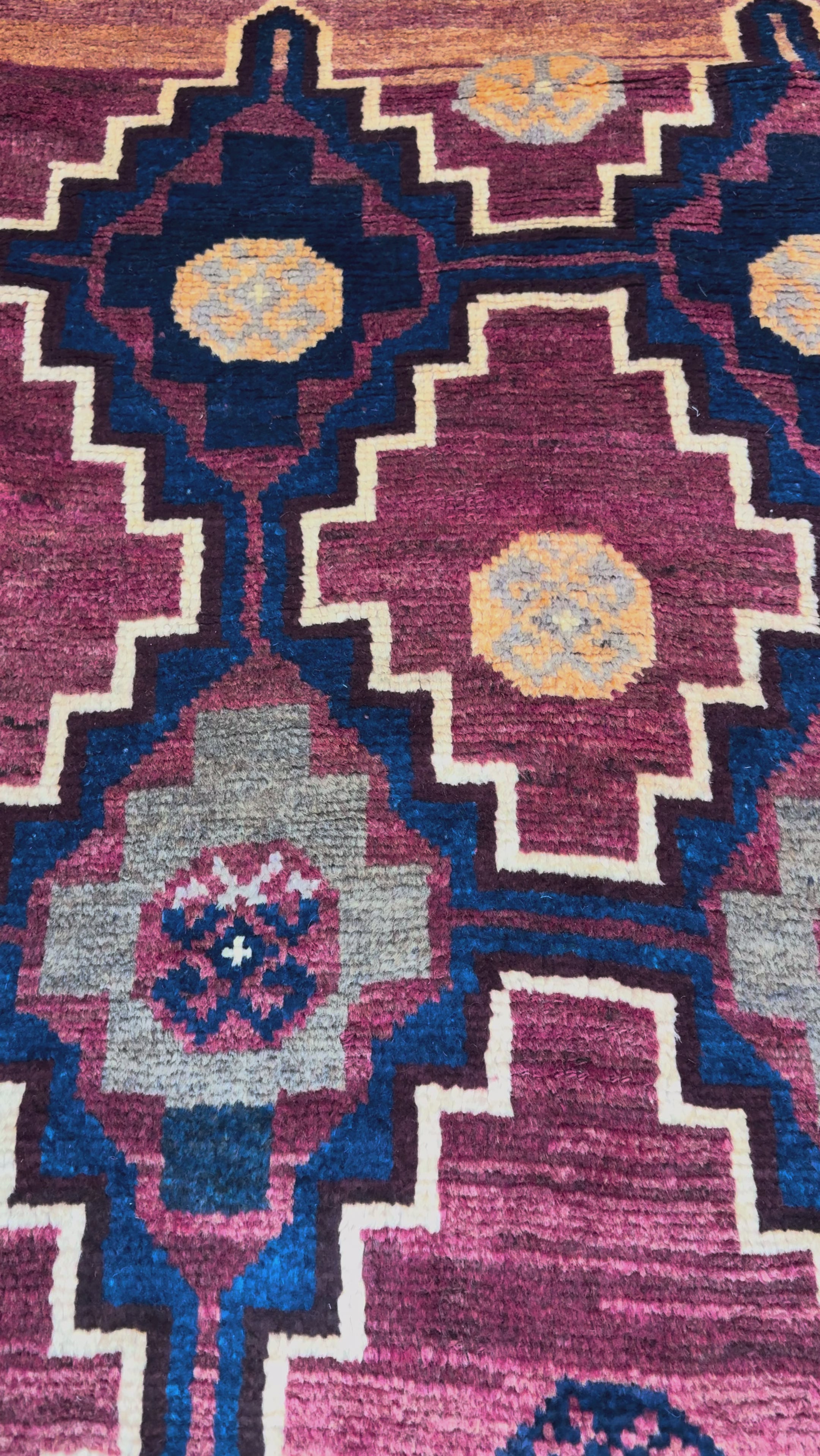 Vintage Sirjan Luri Wool Runner. Original rug video; SKU RR 32366; source IMG_7527.