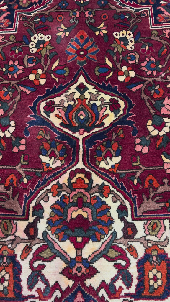 Vintage Saman Bakhtiari Rug, original product video 1, hand-knotted wool pile. SKU EE 1.1233.