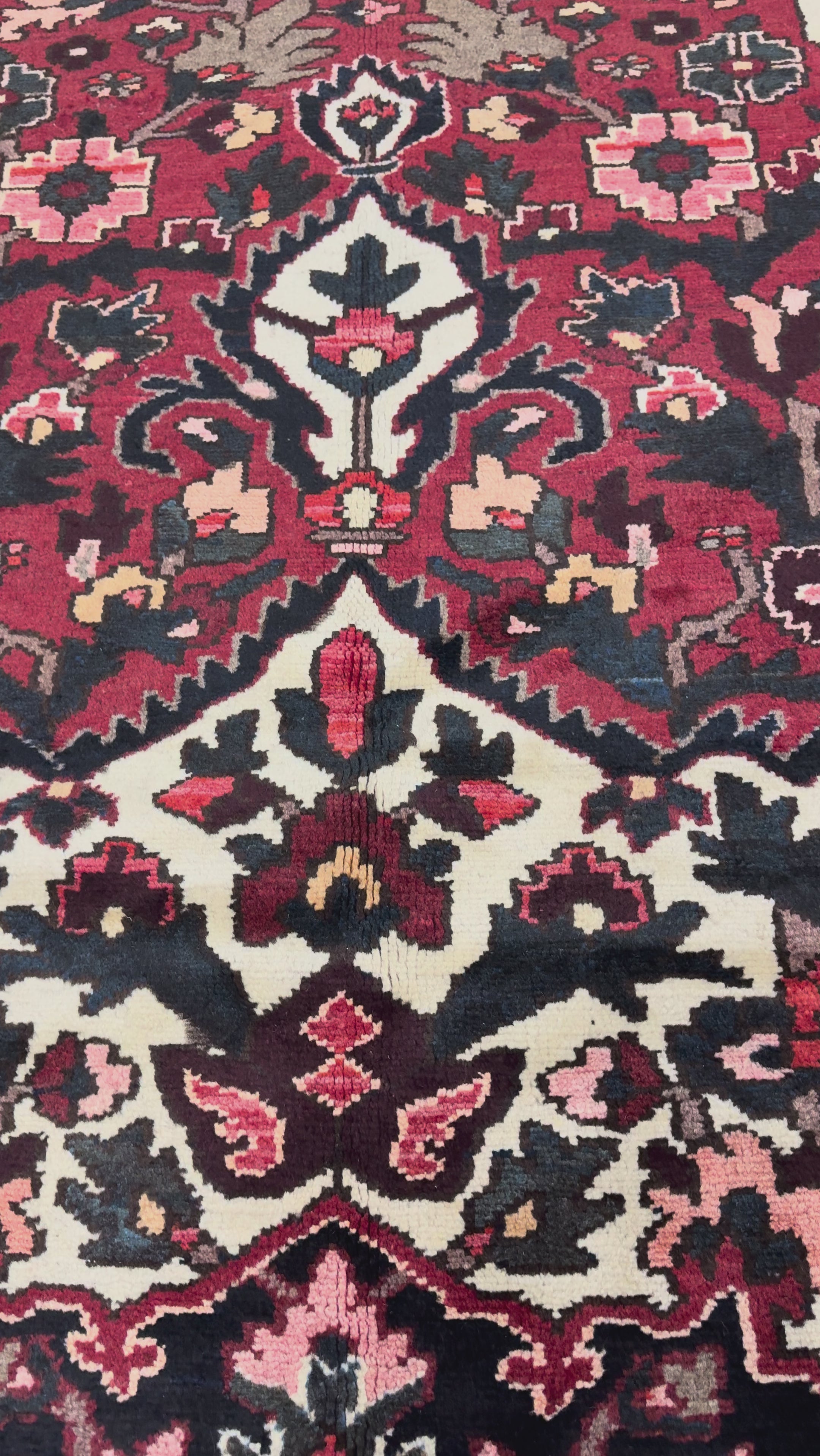 Vintage Chaleshtor Bakhtiari Wool Rug. Original rug video; SKU 30536; source IMG_7322.