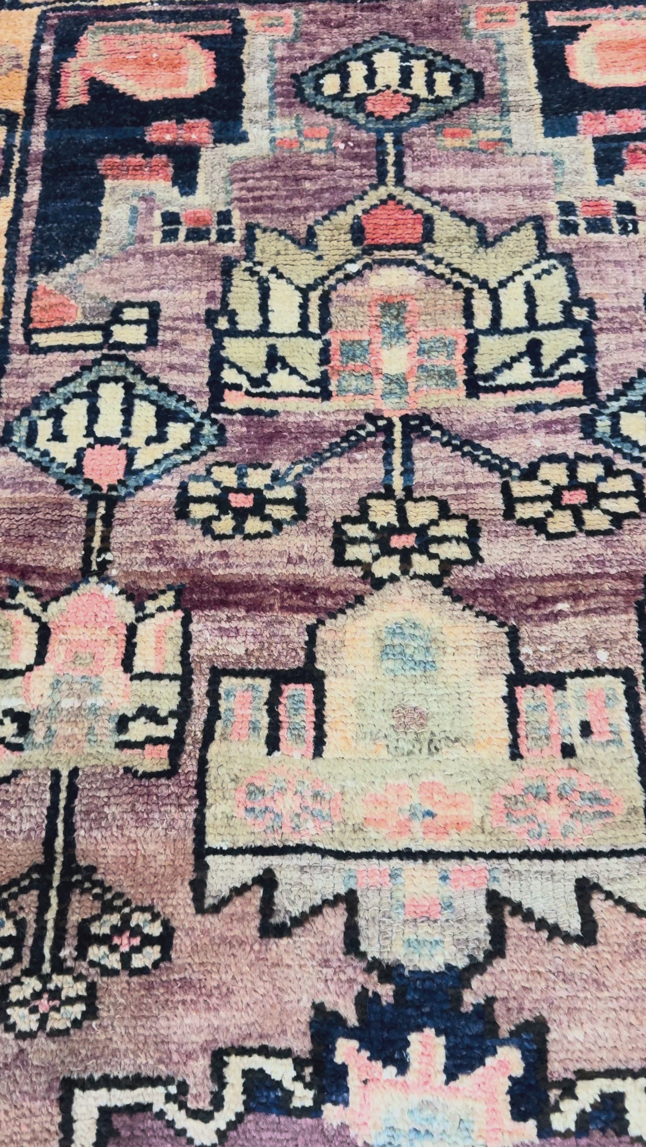 Persian Mianeh Rug, original product video 1, hand-knotted wool pile. SKU PP 105782.