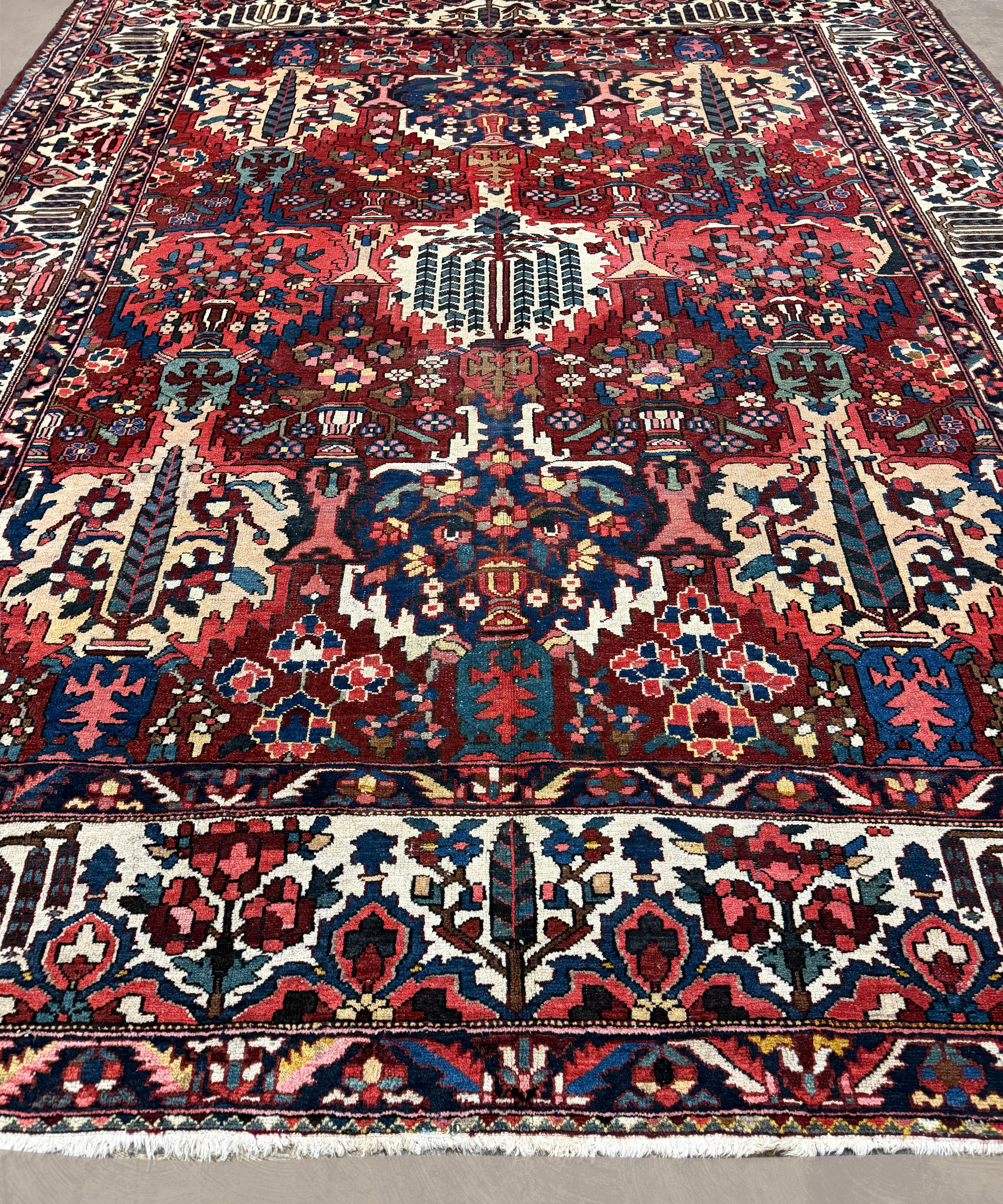 106679 hand-knotted wool rug, full top view.