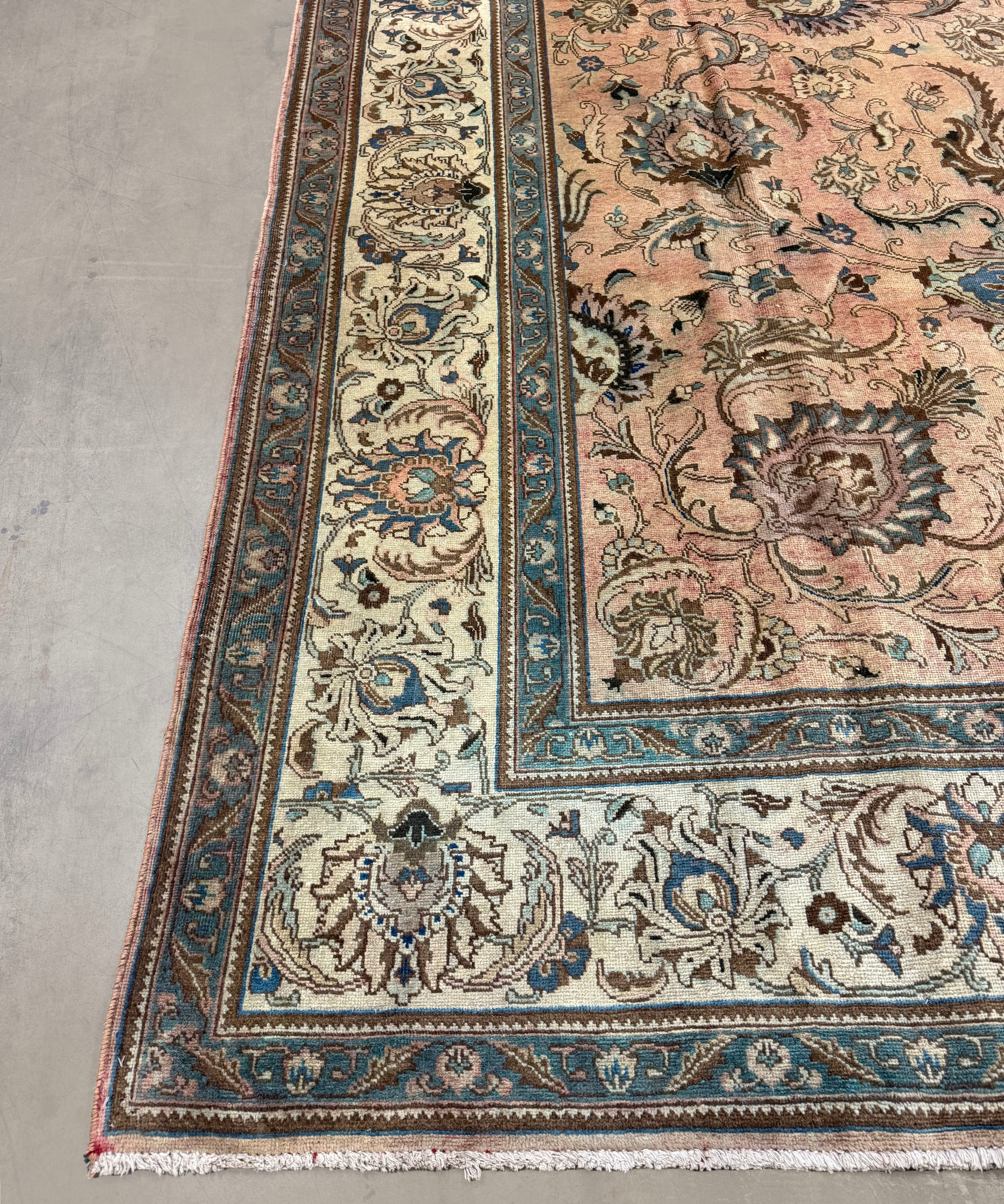 PP107941 hand-knotted wool rug, product detail photograph 2.