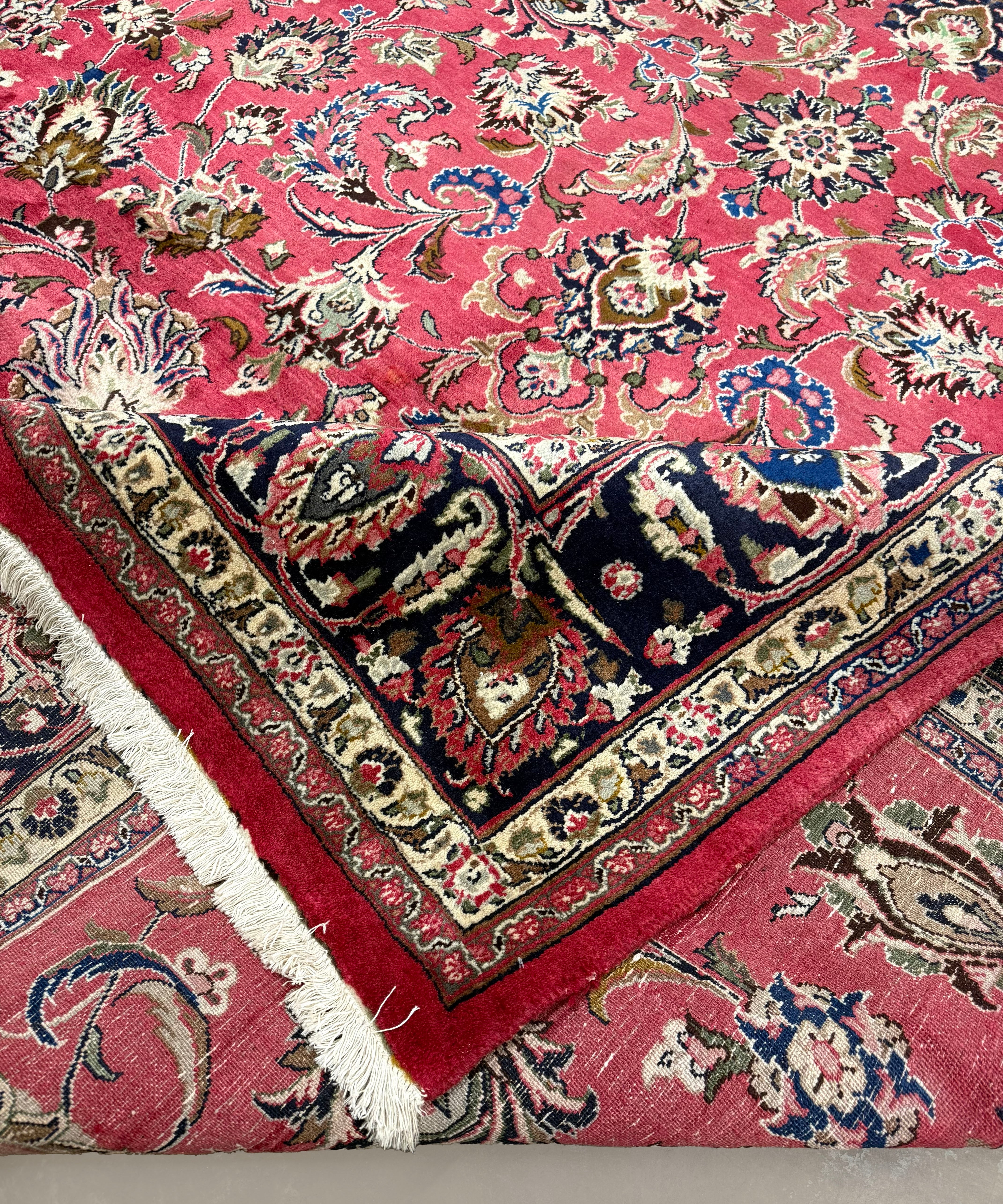 RR30421 hand-knotted wool rug, product detail photograph 3.