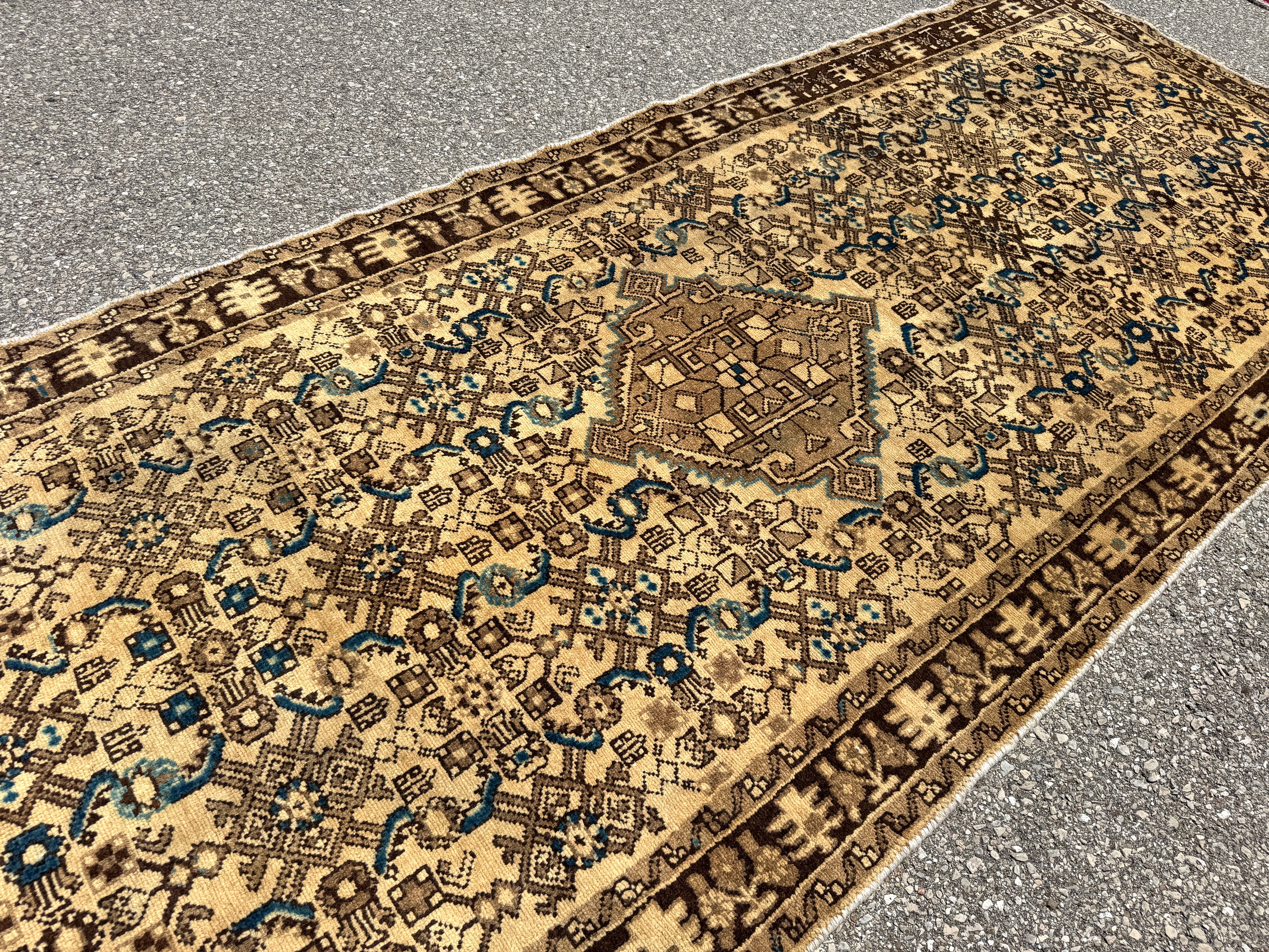 Vintage Hosseinabad Runner — Ivory & Walnut Herati. Additional original photograph showing the rug's surface, design and weave. SKU 52507071.