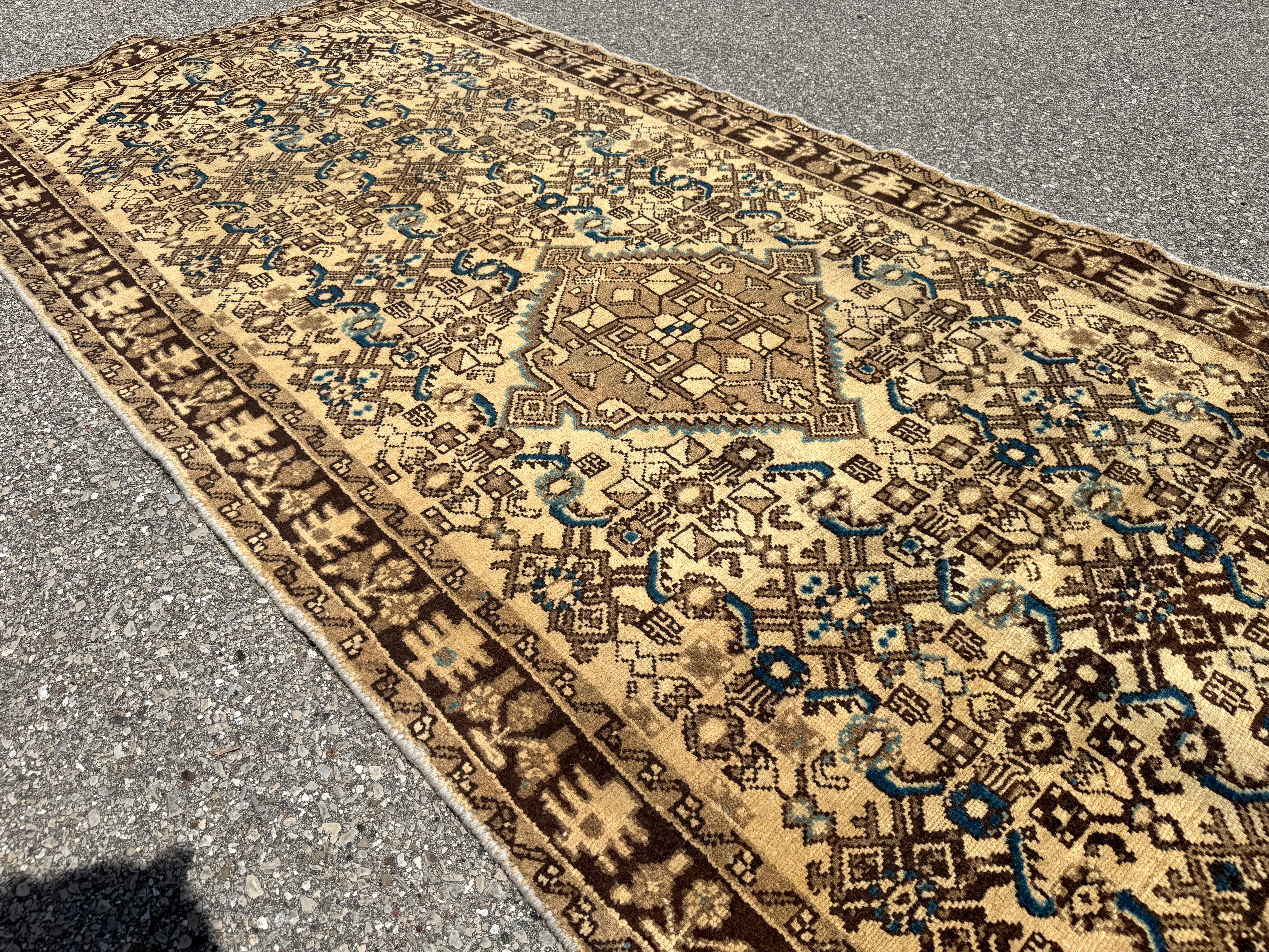 Vintage Hosseinabad Runner — Ivory & Walnut Herati. Additional original photograph showing the rug's surface, design and weave. SKU 52507071.