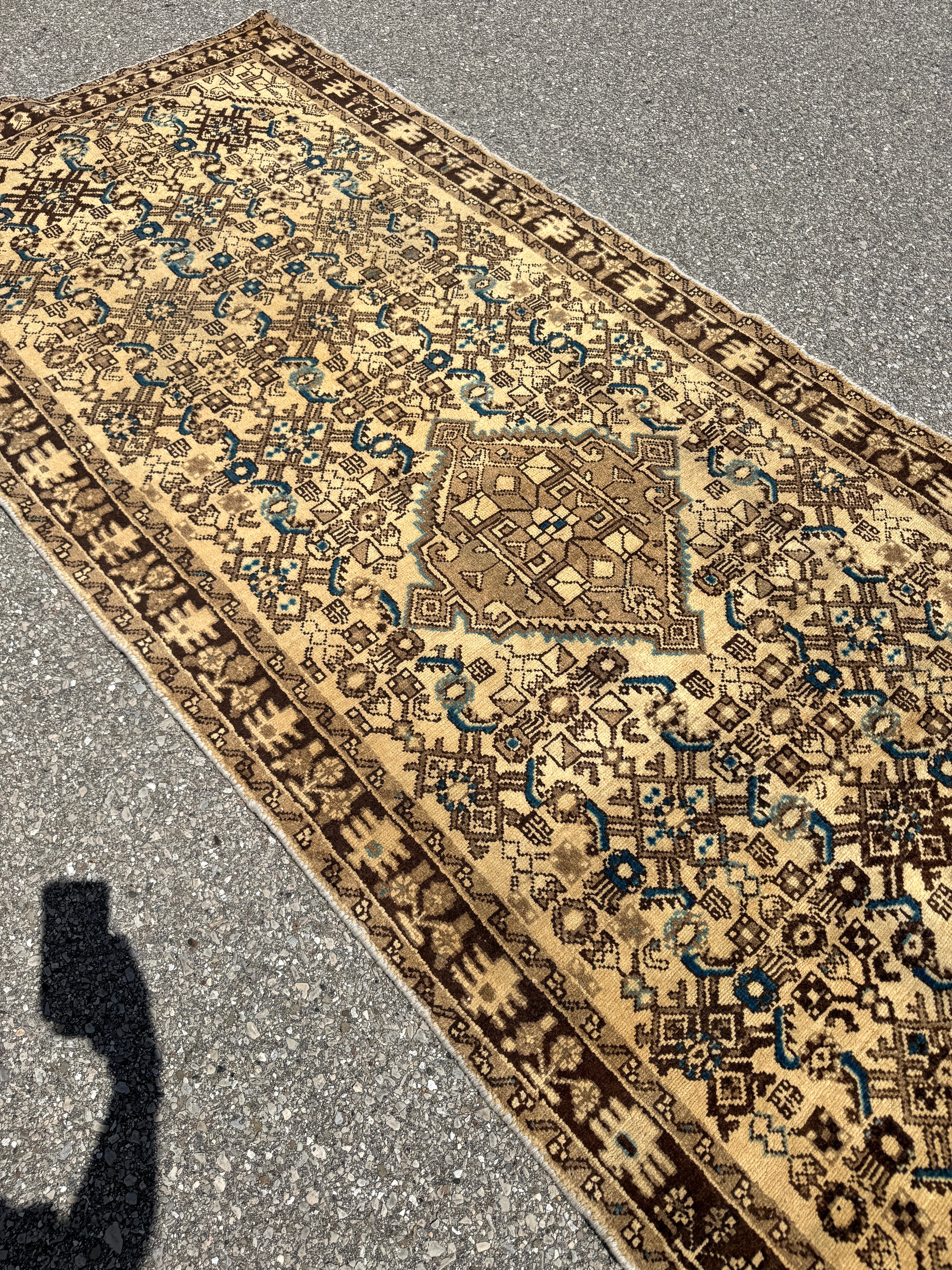 Vintage Hosseinabad Runner — Ivory & Walnut Herati. Additional original photograph showing the rug's surface, design and weave. SKU 52507071.