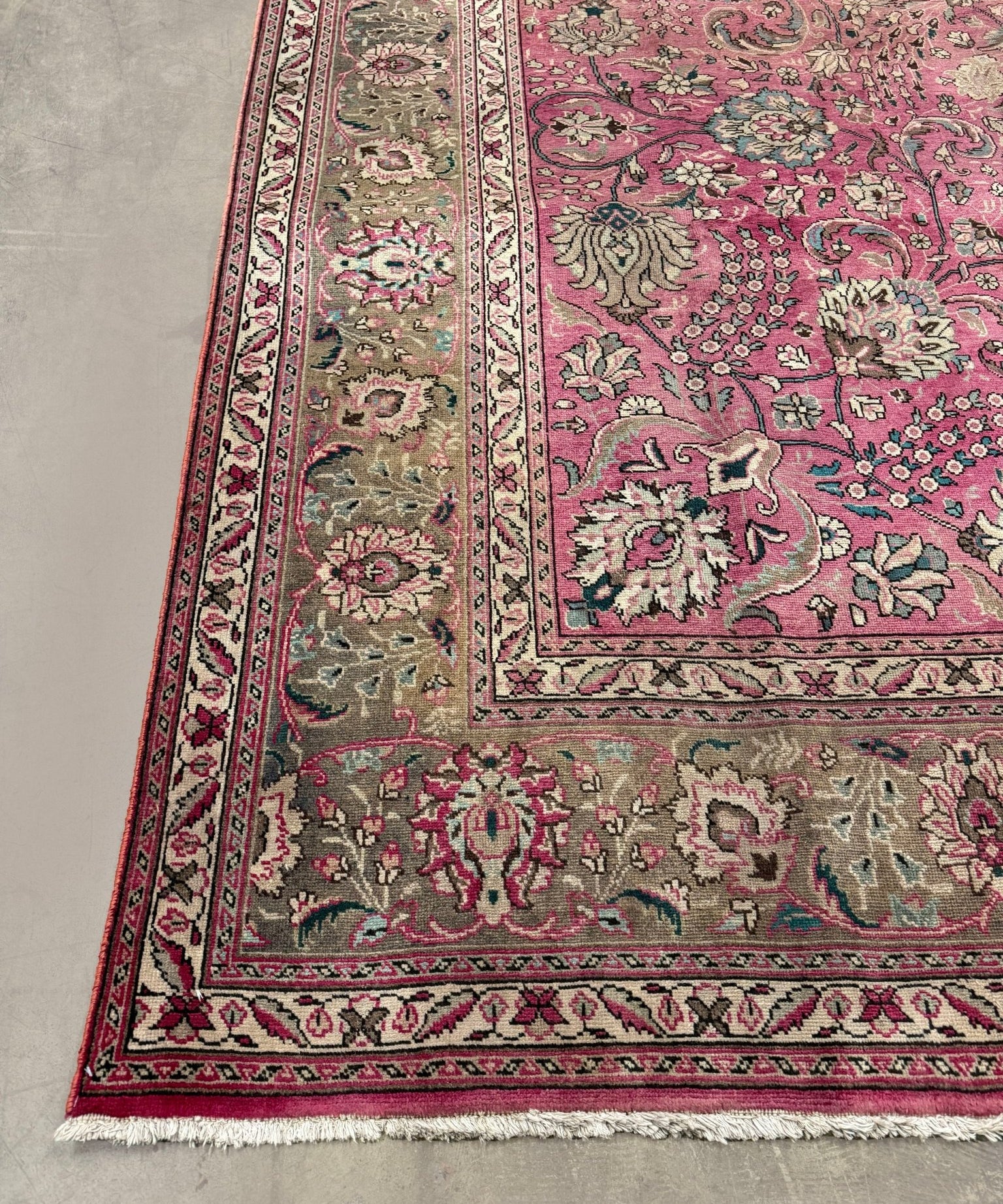 Tabriz Rug — Dusty Rose Florals | 9'10" × 12'9" - Rug the Rock - availableFloralHand-knotted