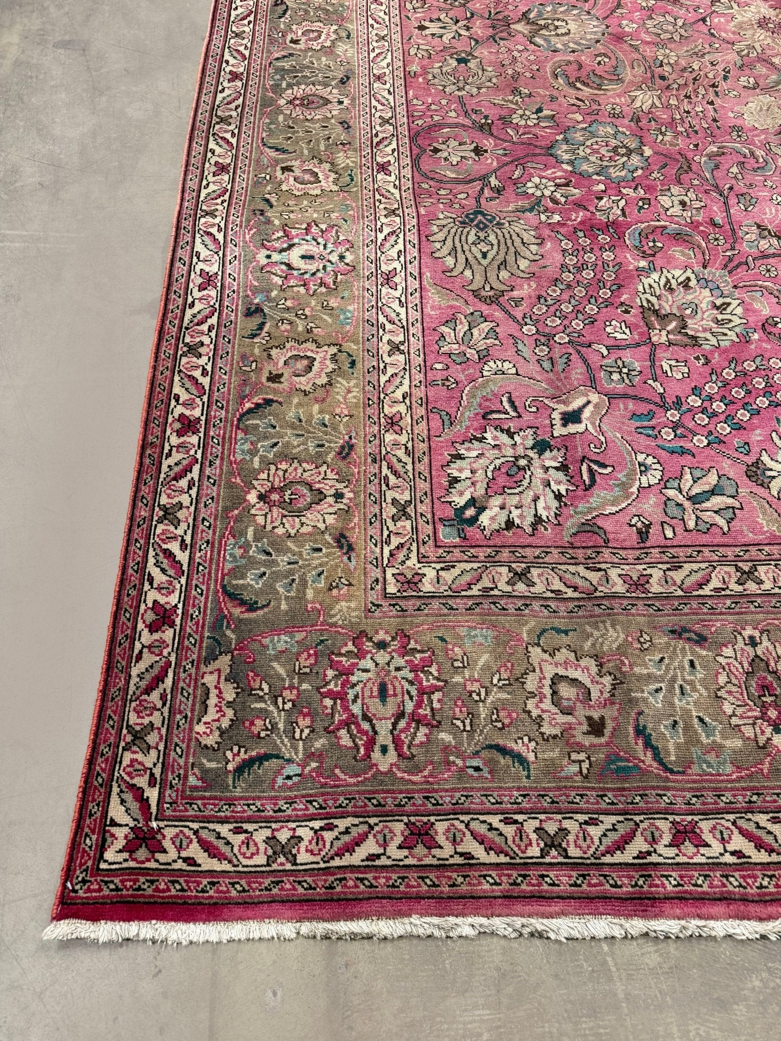 Tabriz Rug — Dusty Rose Florals | 9'10" × 12'9" - Rug the Rock - availableFloralHand-knotted