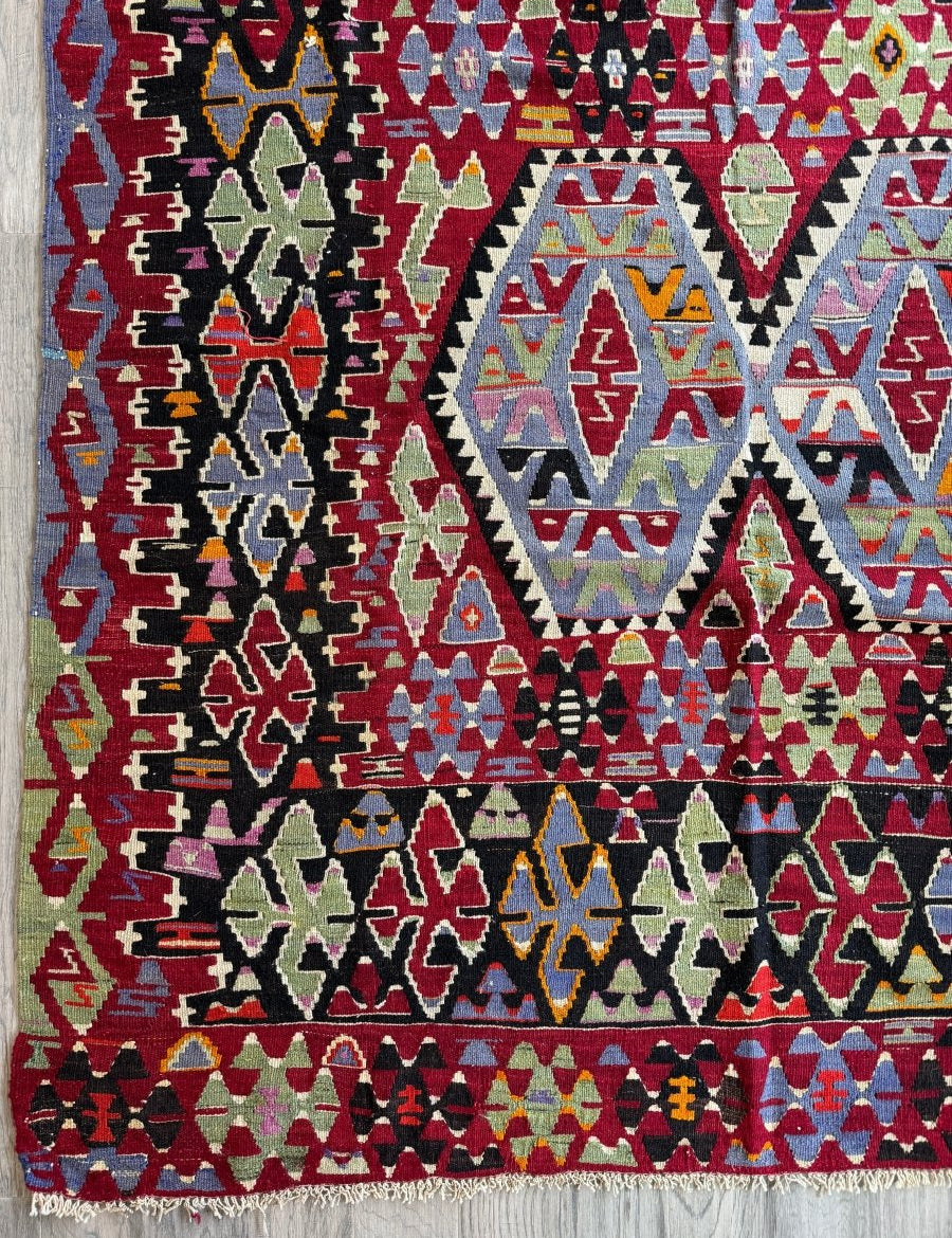 Turkish Uşak Eşme Kilim | 5' 11" x 10' 4" - Rug the Rock