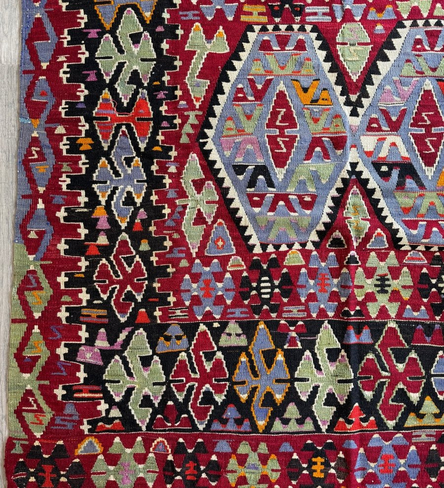 Turkish Uşak Eşme Kilim | 5' 11" x 10' 4" - Rug the Rock