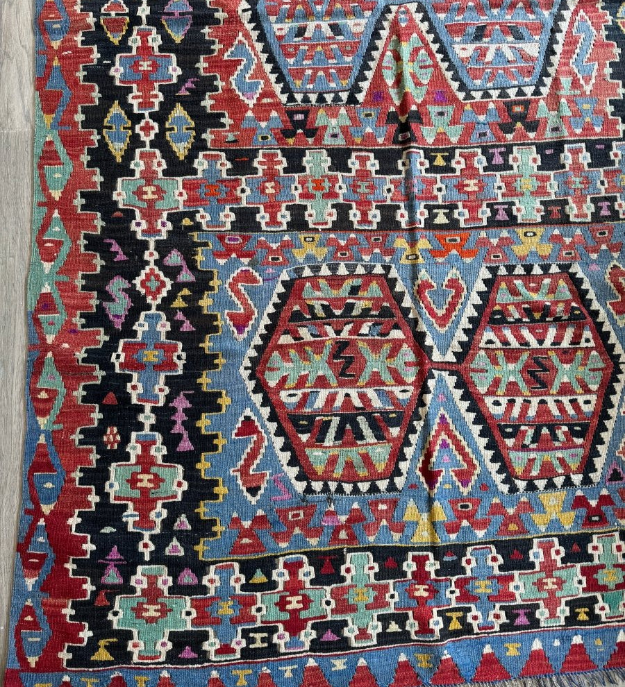 Turkish Uşak Eşme Kilim | 5' 7" x 10' - Rug the Rock