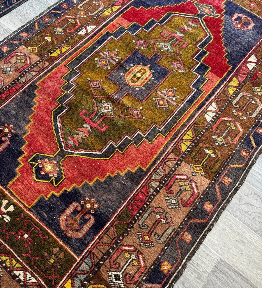 Turkish Yahyali Rug | 3' 8" x 6' 5" - Rug the Rock