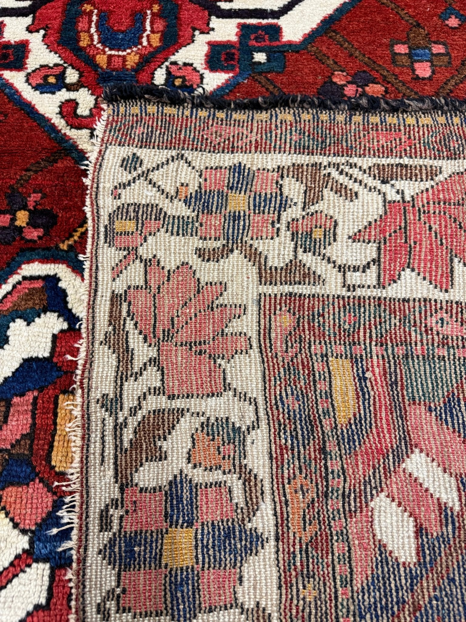 Vintage Chaleshtor Bakhtiari Rug. Original rug photograph; SKU 108870; source IMG_7801.