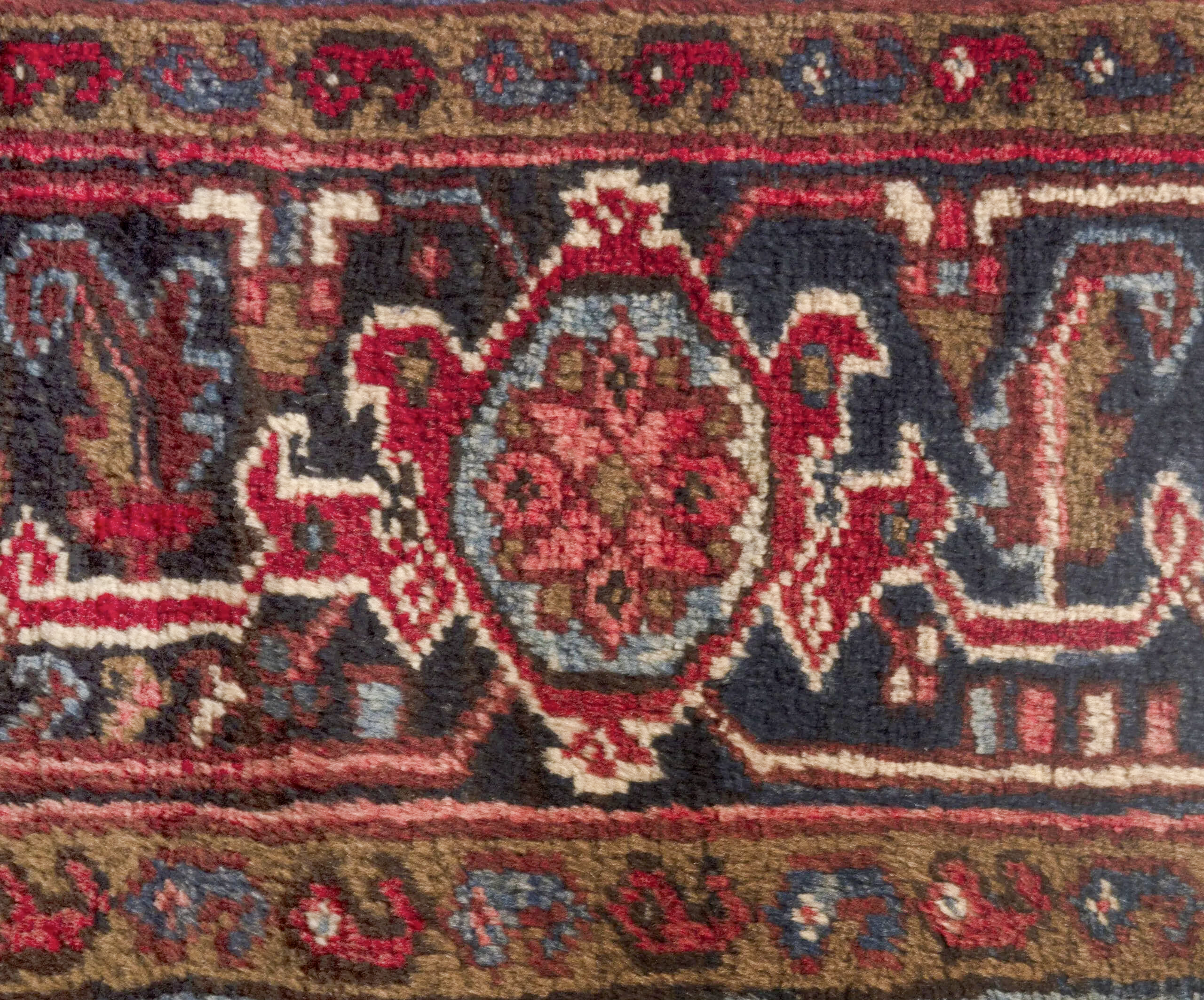 Vintage Heriz Rug | 7' 5" x 9' 8" — detail view, gallery 16