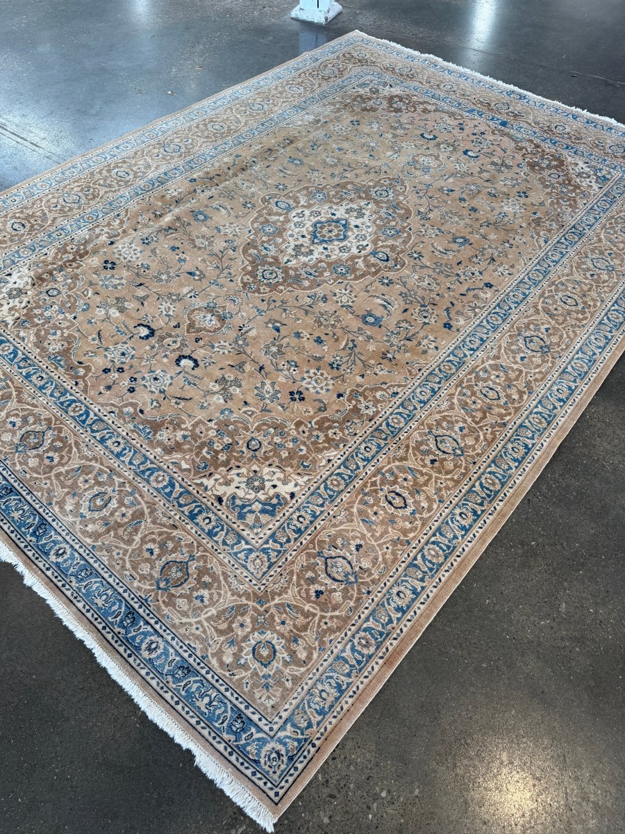 Vintage Kashan Rug | 7' 10" x 10' 11" - Rug the Rock
