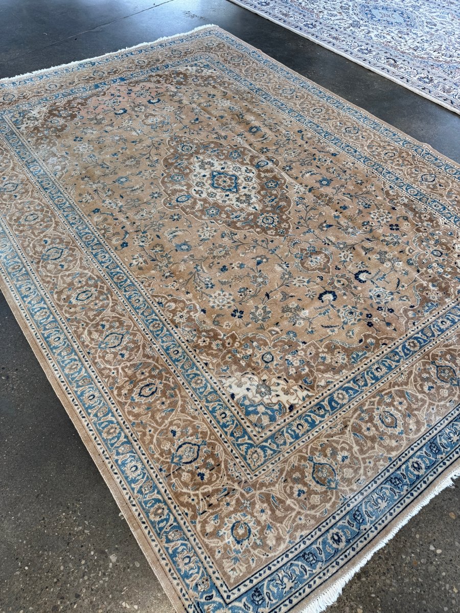 Vintage Kashan Rug | 7' 10" x 10' 11" - Rug the Rock