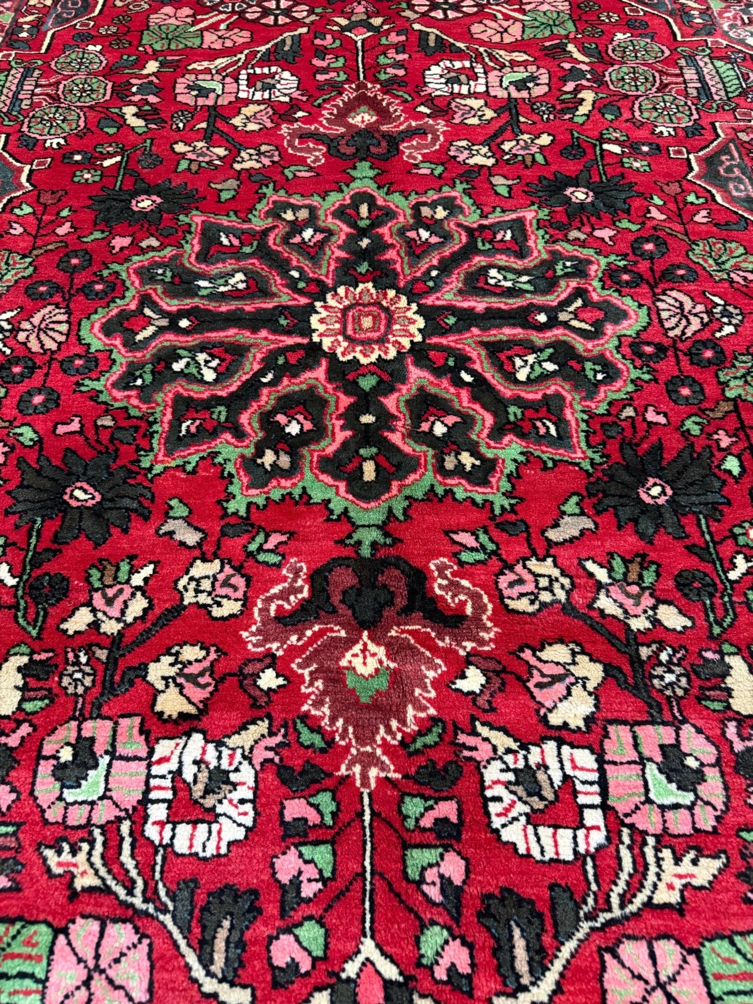 Vintage Nahavand Rug. Original rug photograph; SKU PP105649; source IMG_7778.