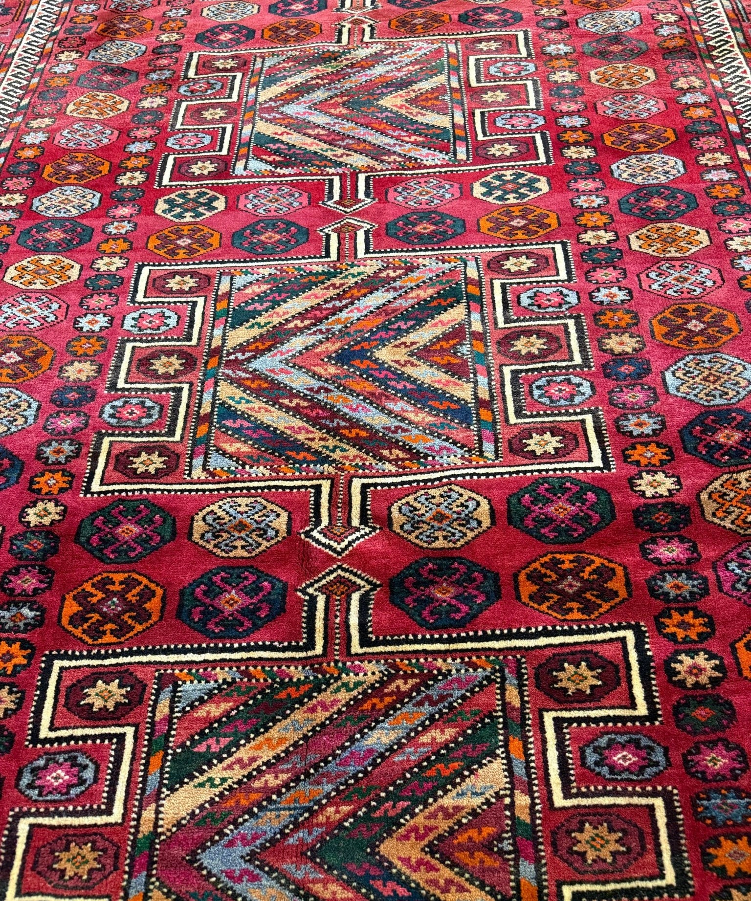 Vintage Quchan Kurdish Rug. Original rug photograph; SKU RR32561; source IMG_7821.