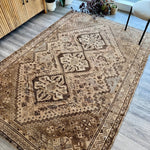 Vintage Shiraz Rug | 5' 7" x 7' 10" - Rug the Rock