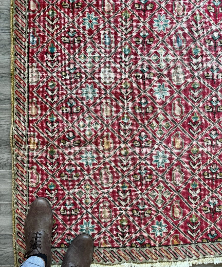 Vintage Tabriz rug with red, cream geometric pattern and short fringe edging
