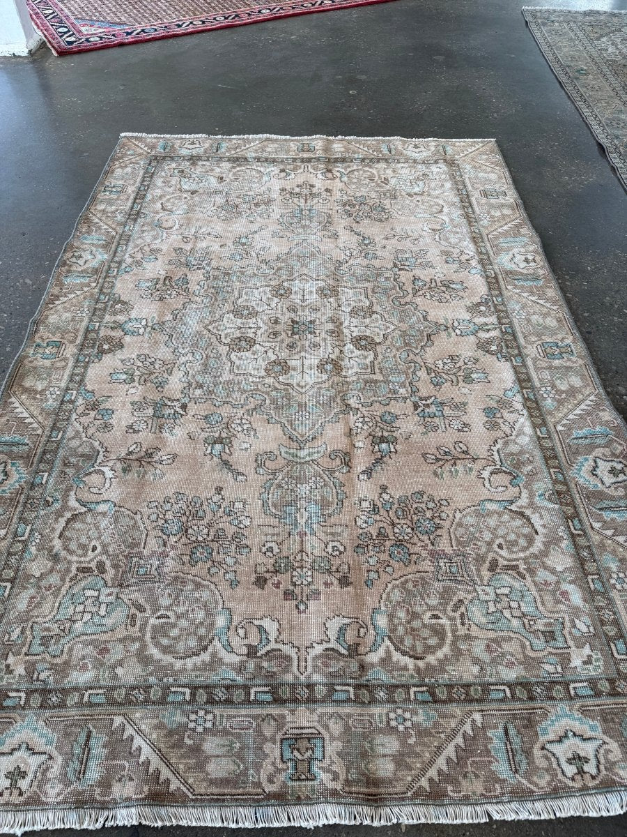 Vintage Tabriz Rug | 6' 1" x 8' 11" - Rug the Rock
