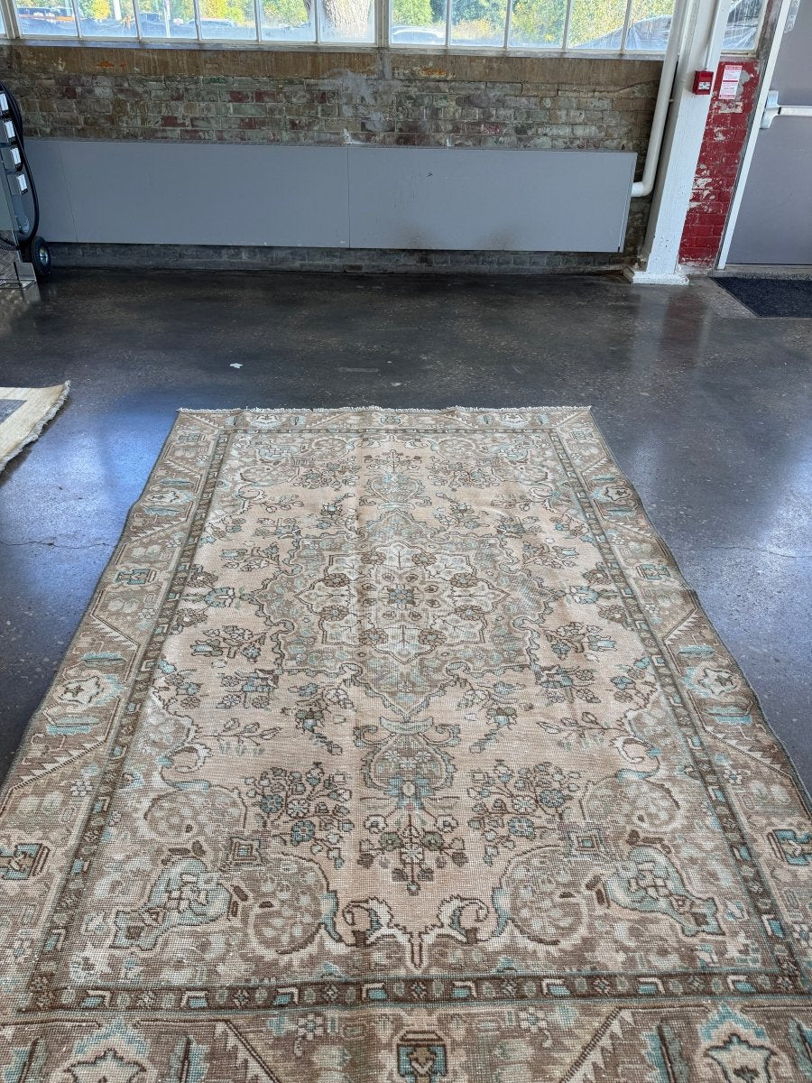 Vintage Tabriz Rug | 6' 1" x 8' 11" - Rug the Rock